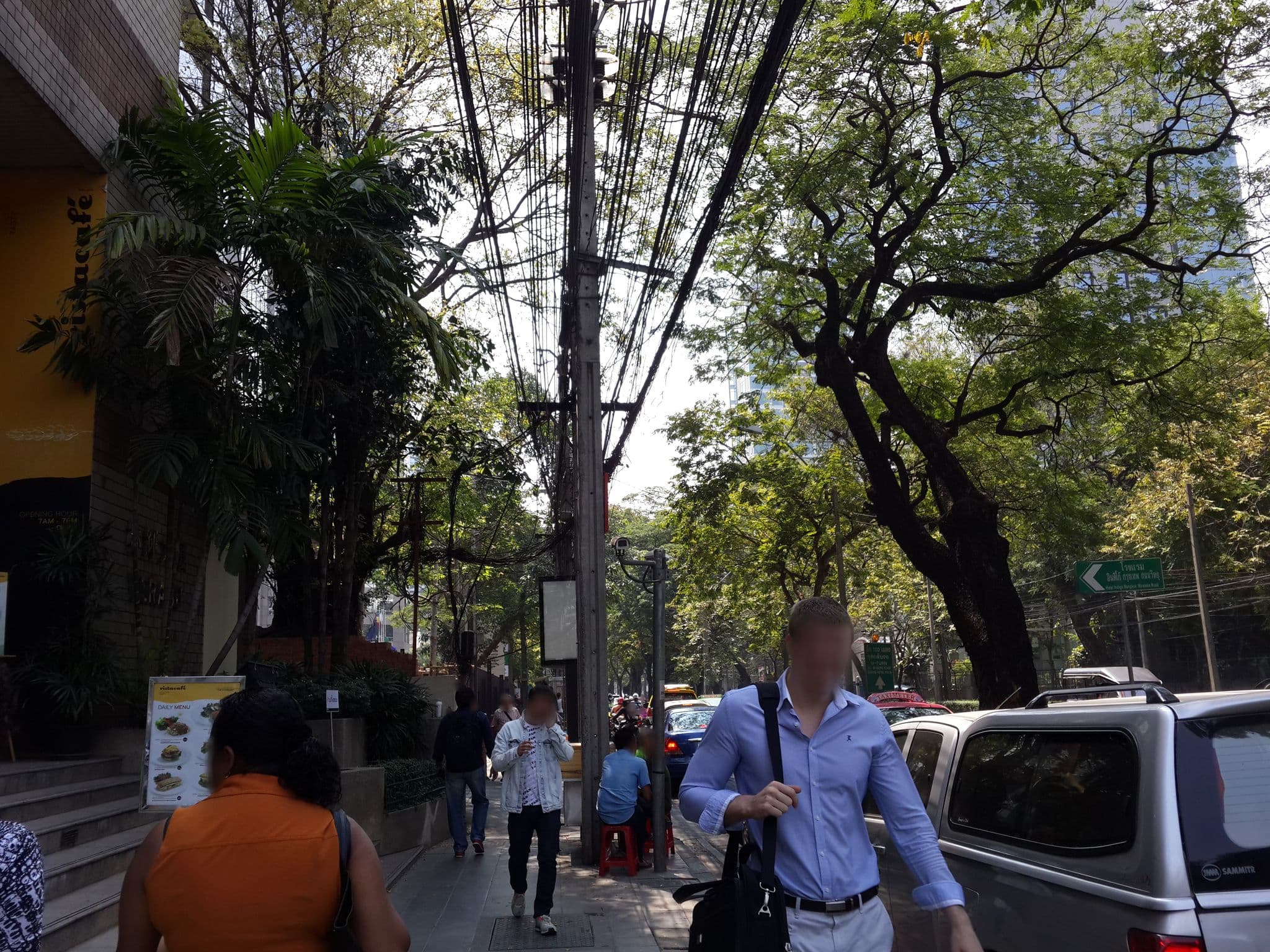 Street view near อินดิสโก้ (Indiko), Makkasan — © mishari (CC BY-SA · Mapillary)