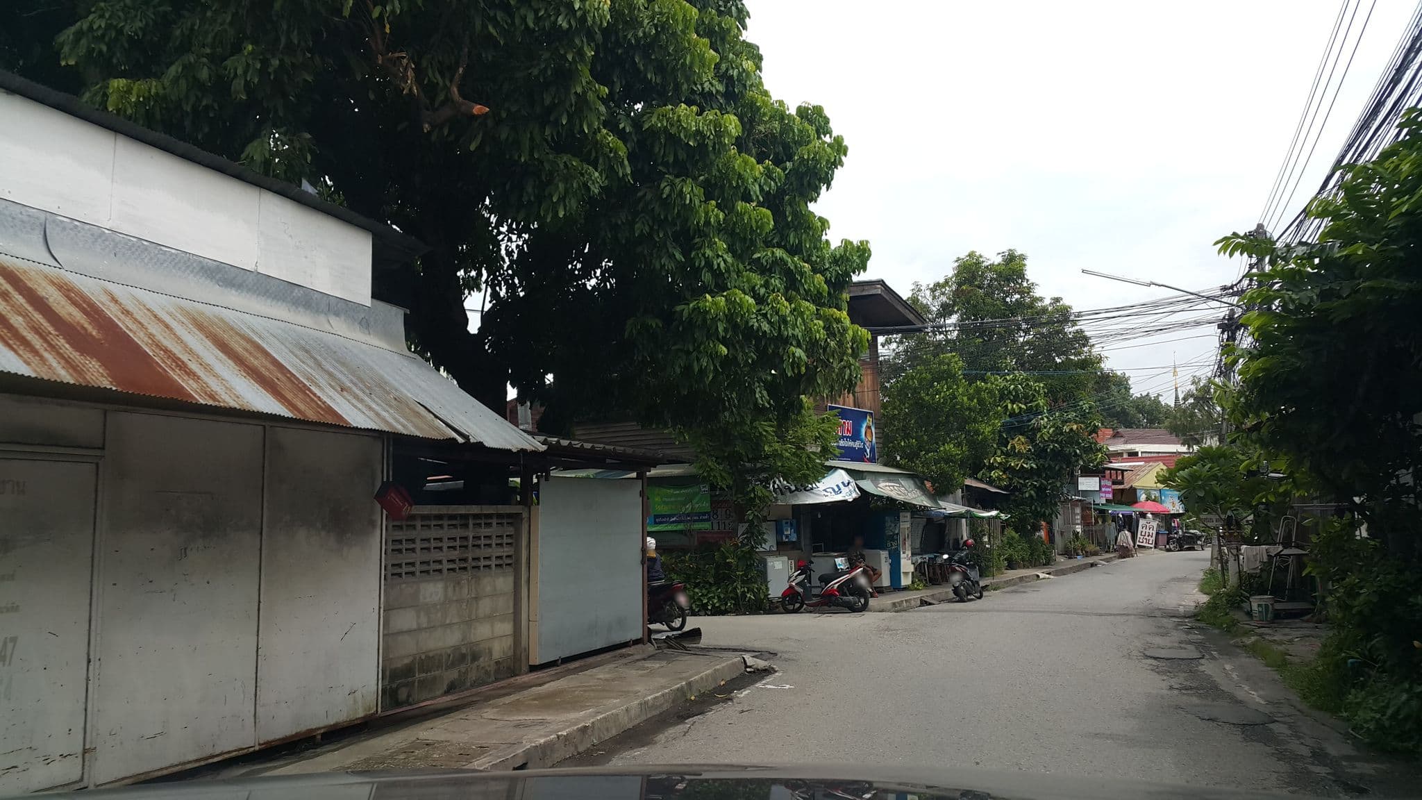Street view near Chefia home, Chiang Mai — © jrcarlsen (CC BY-SA · Mapillary)