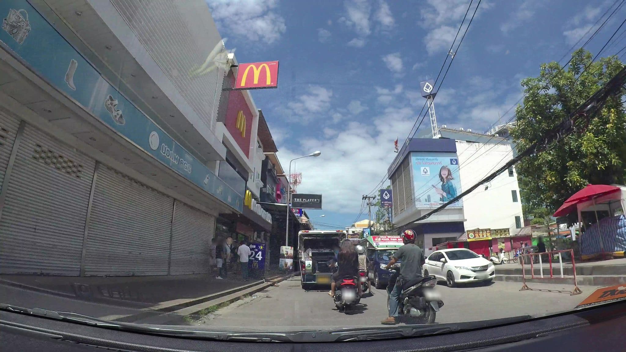 Street view near The Butchers Arms, Pattaya