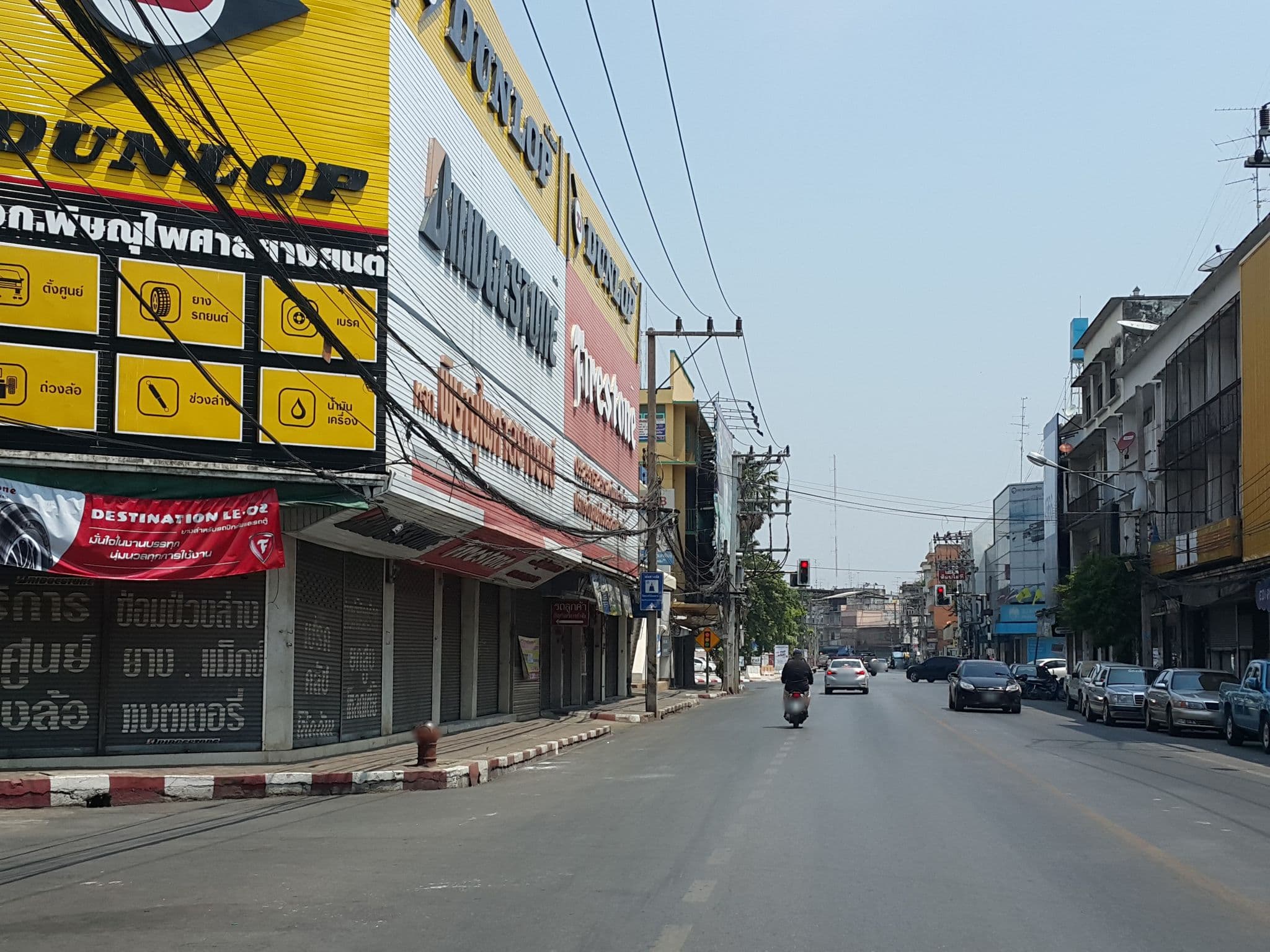 Street view near London Hotel, Phitsanulok — © jrcarlsen (CC BY-SA · Mapillary)