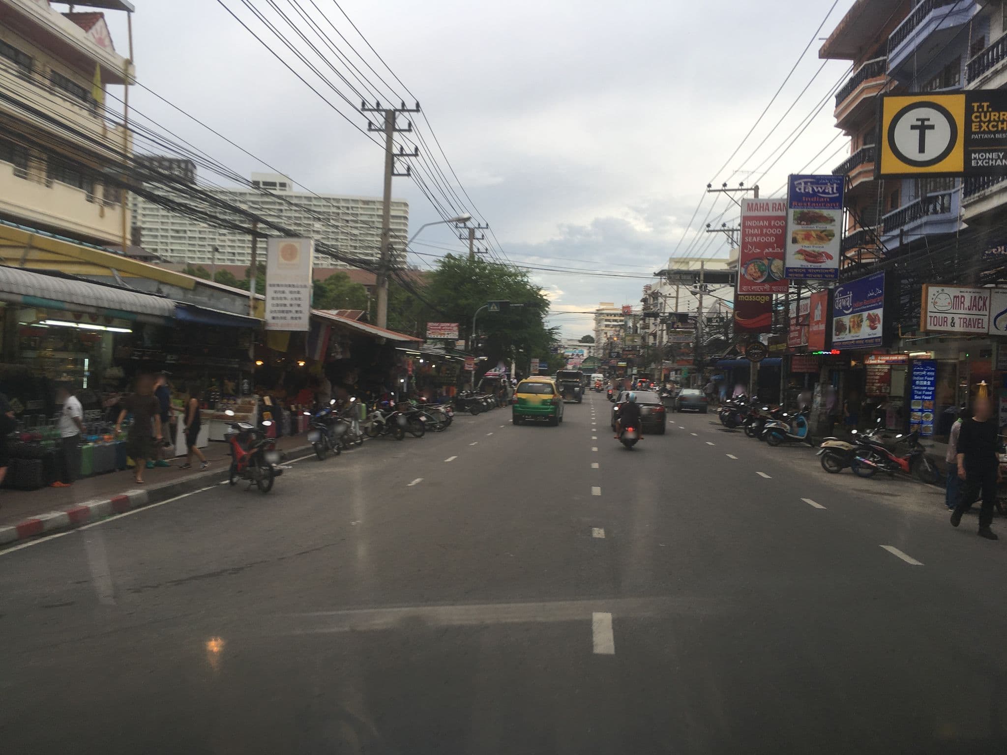 Street view near Baan Picha, Pattaya