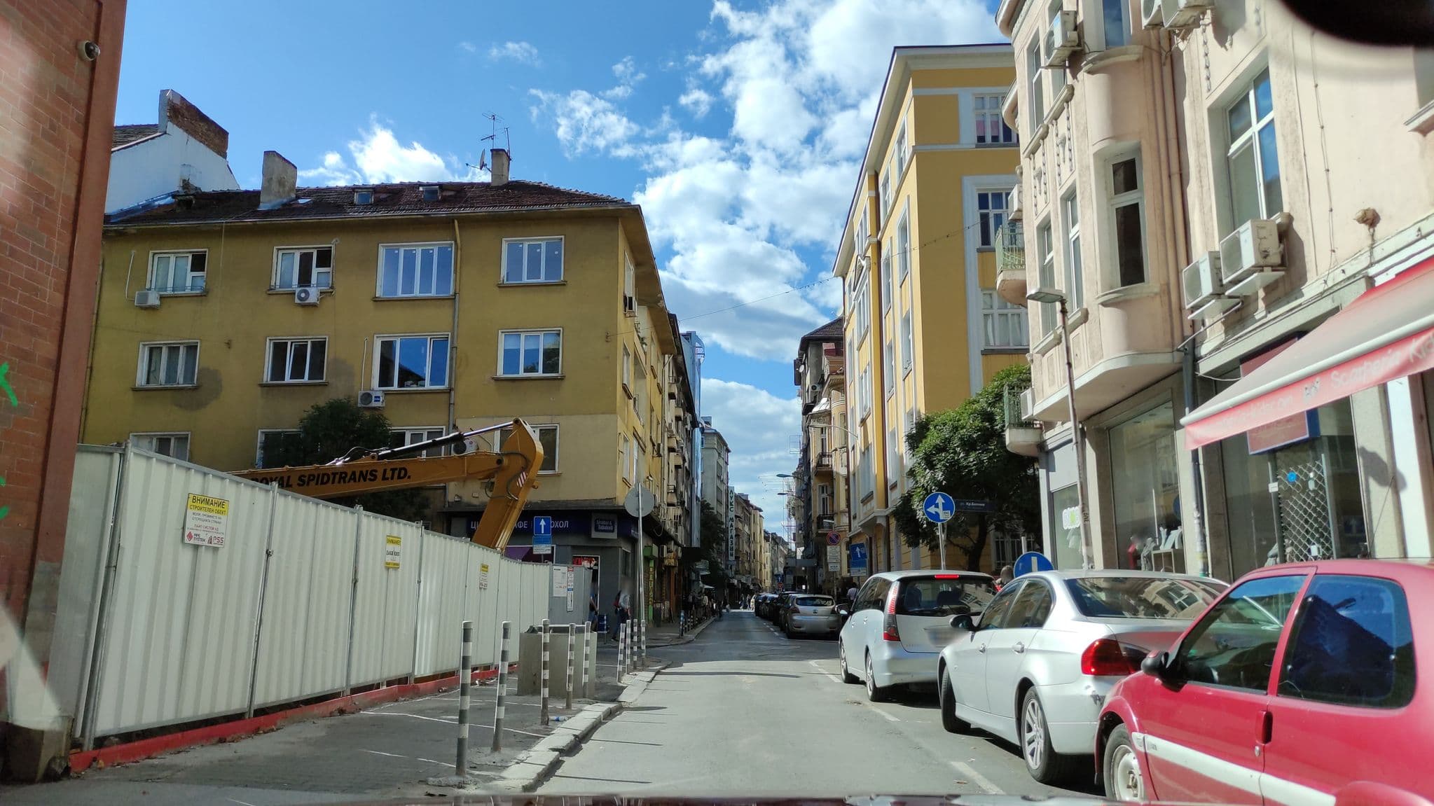 Street view near Juno Hotel Sofia, Sofia — © neau (CC BY-SA · Mapillary)