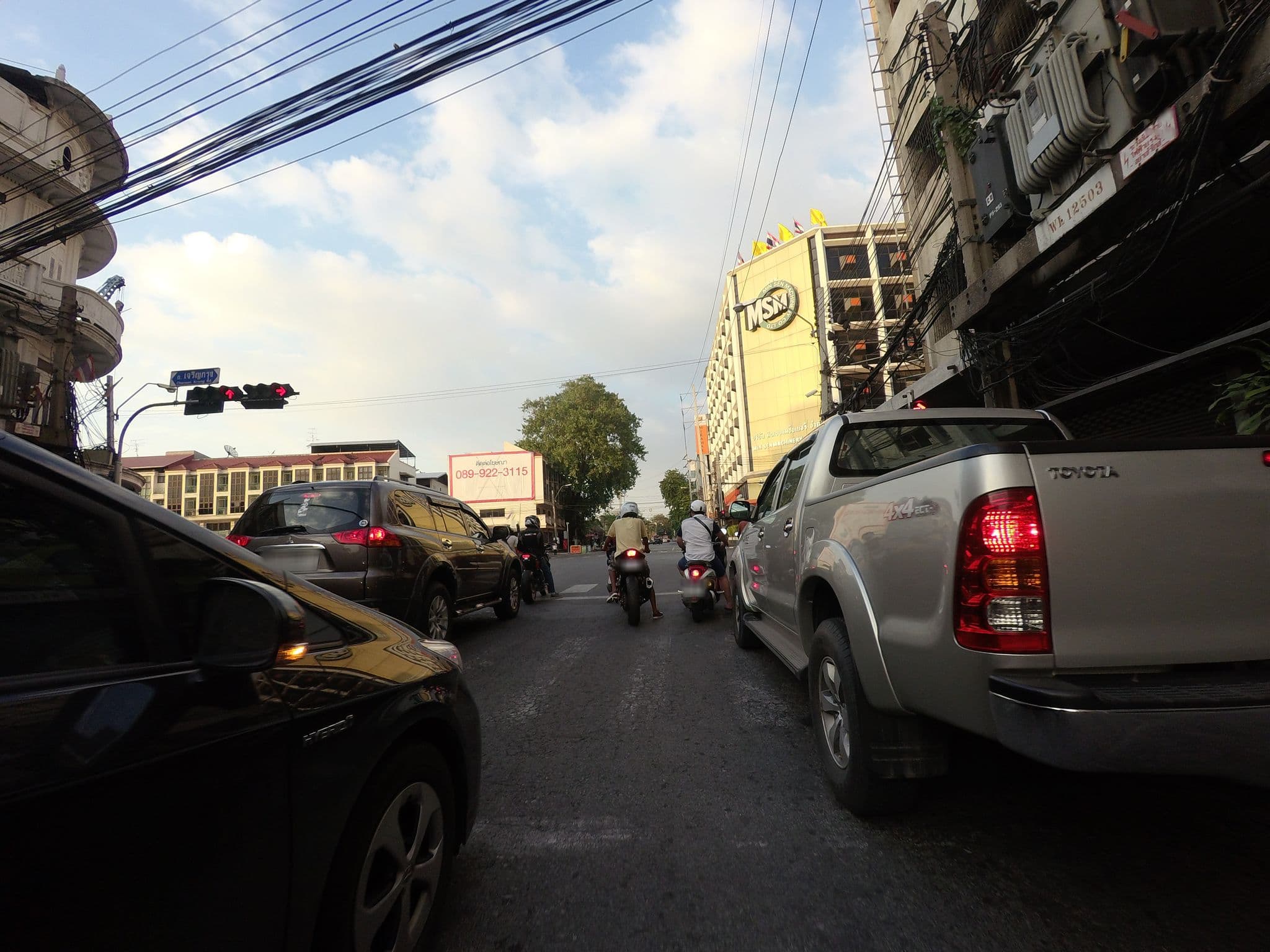 Street view near Cacha Bed Heritage Hotel, Bangkok — © mishari (CC BY-SA · Mapillary)