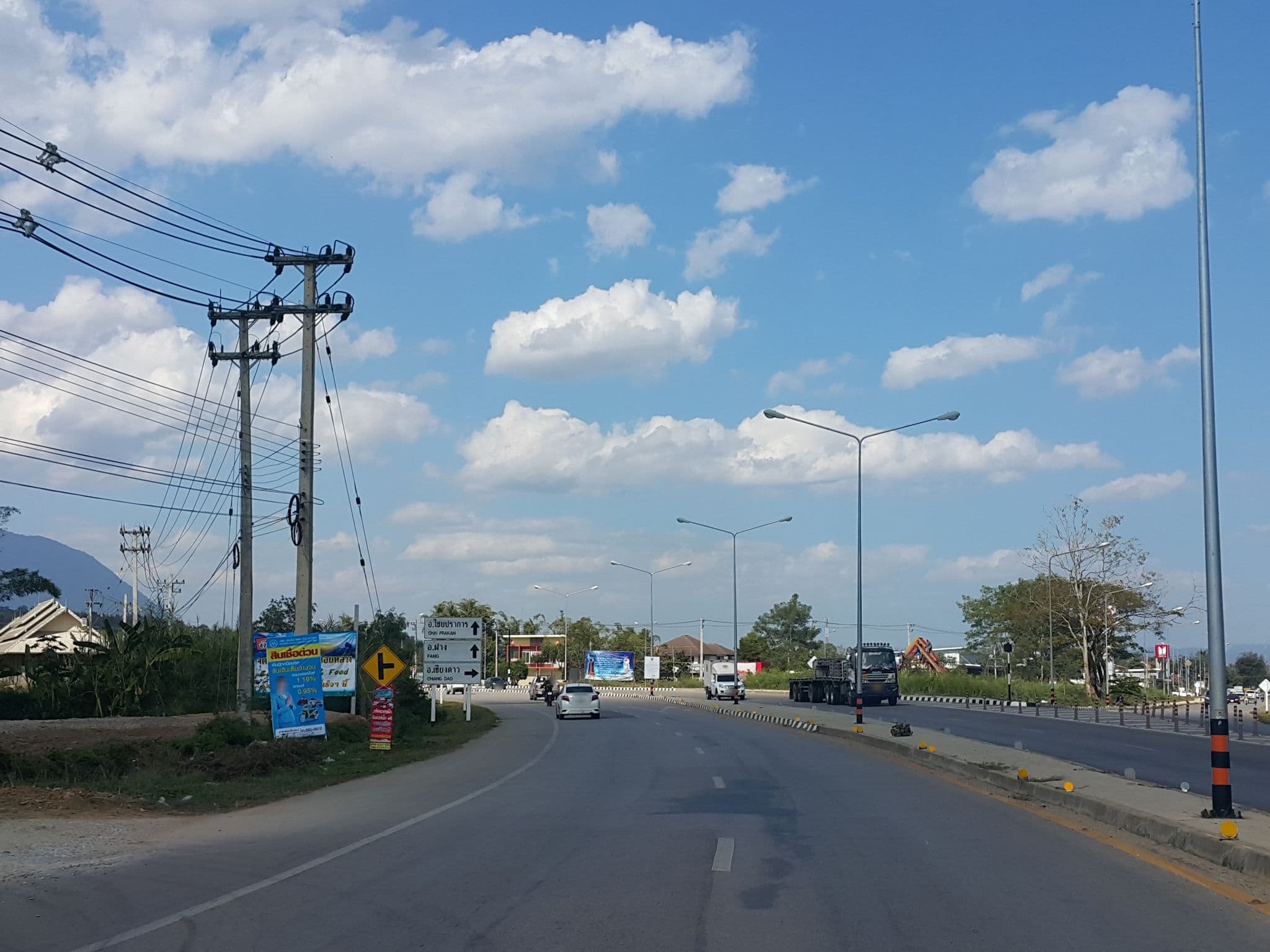 Street view near Huan Chiang Dao Resort, Ban Mae Waen — © jrcarlsen (CC BY-SA · Mapillary)