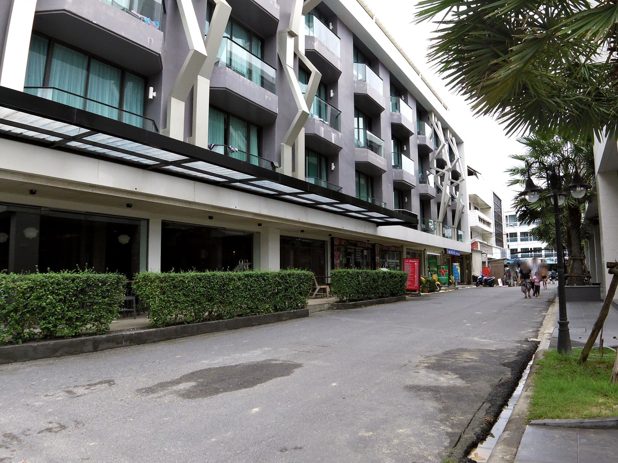 Street view near Karon Whale Resort, Ban Karon — © skillsy (CC BY-SA · Mapillary)
