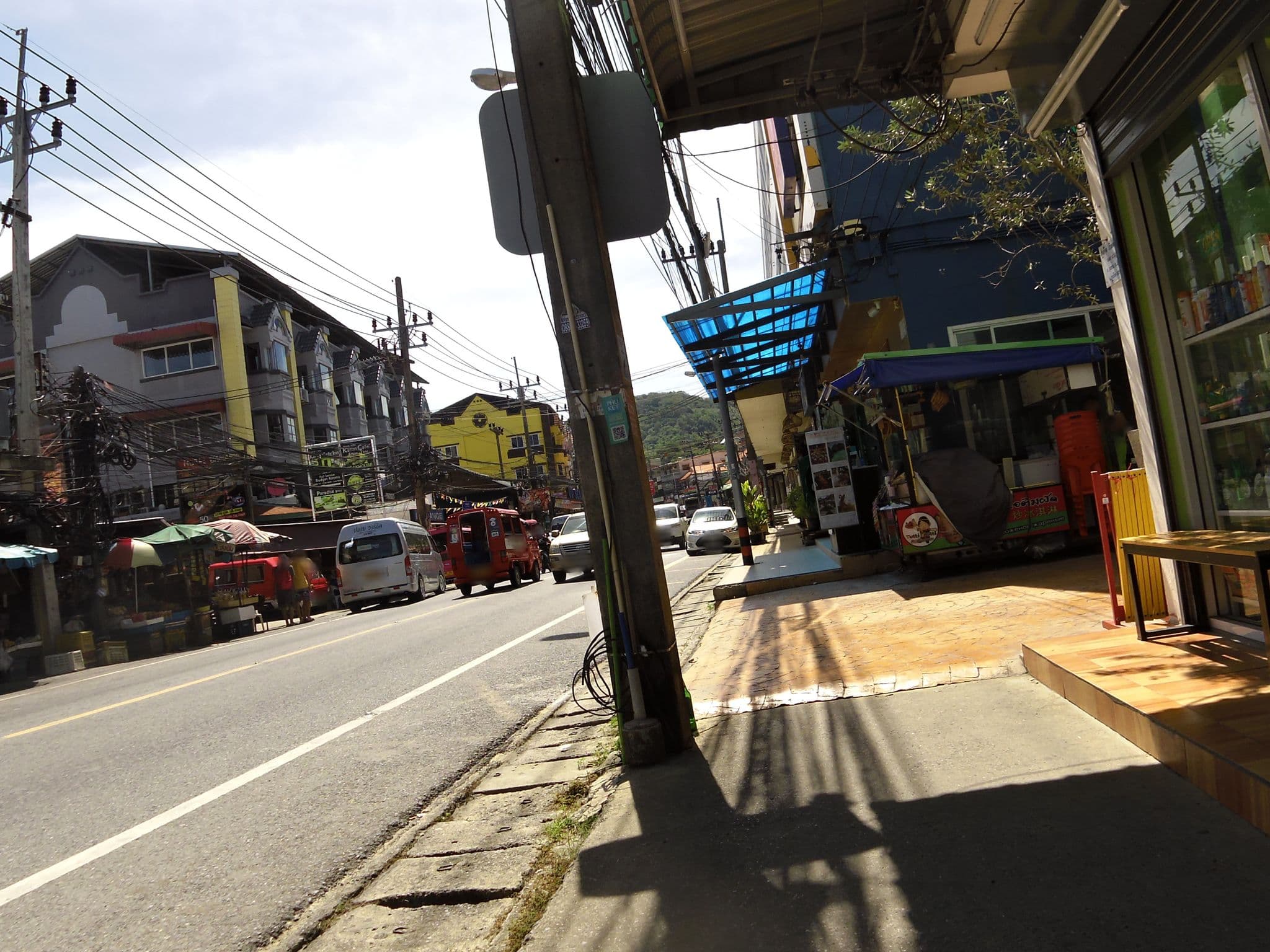 Street view near Crystal Beach Hotel, Ban Karon — © skillsy (CC BY-SA · Mapillary)