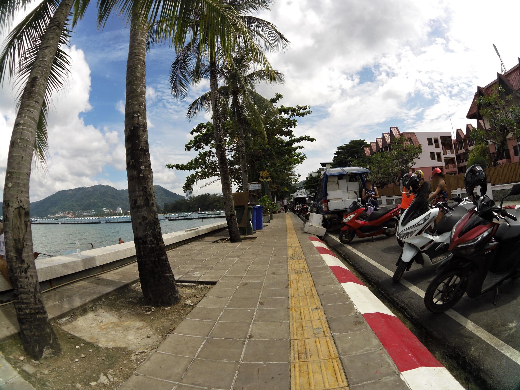 Street view near Seaview Patong Hotel ซีวิวป่าตอง โฮเต็ล, Patong