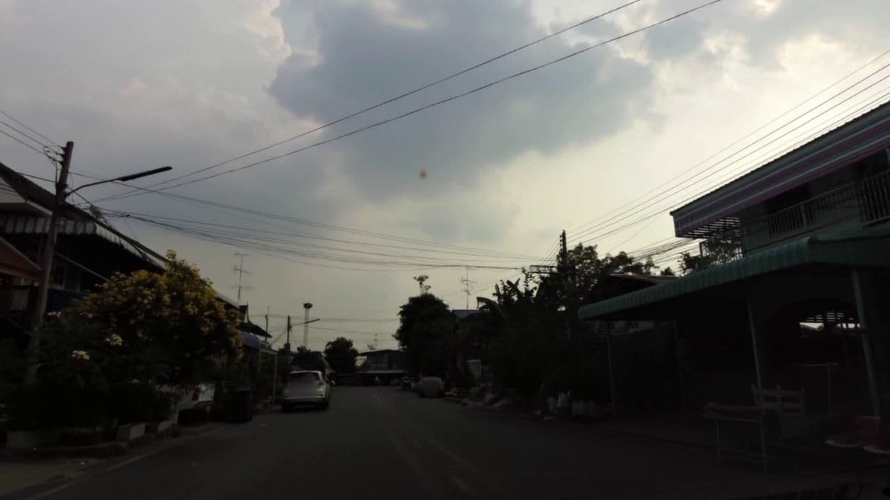 Street view near banchanhostel, Phra Nakhon Si Ayutthaya — © toffy (CC BY-SA · Mapillary)