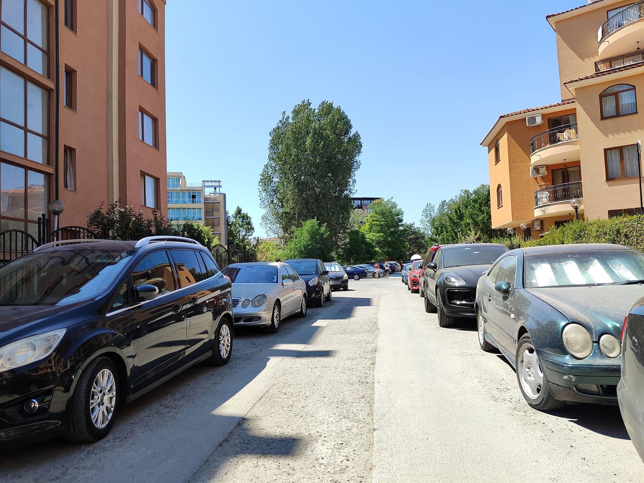 Street view near Efir 2, Sveti Vlas — © approksimator (CC BY-SA · Mapillary)
