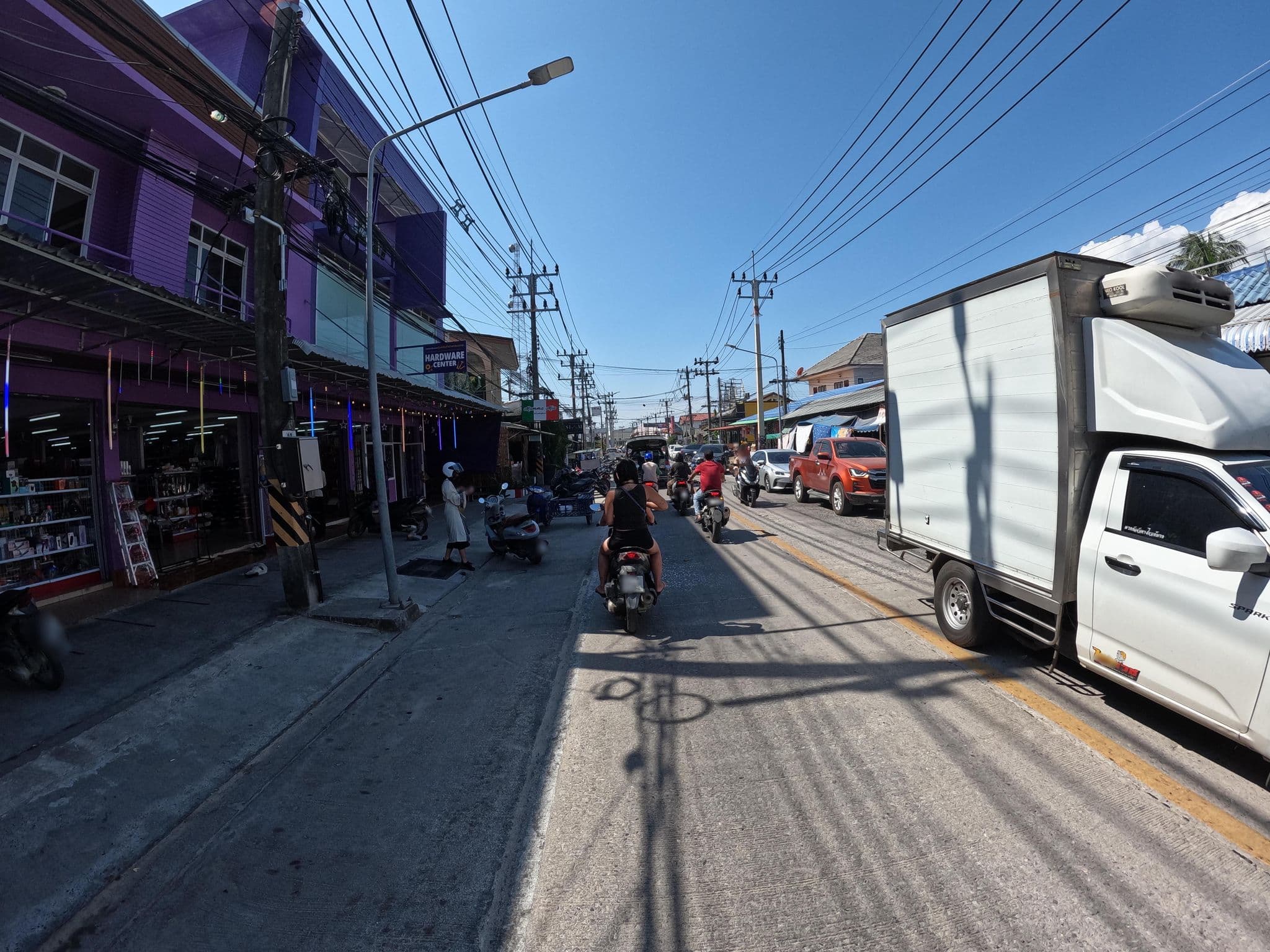 Street view near Red Boutique, Ko Pha Ngan