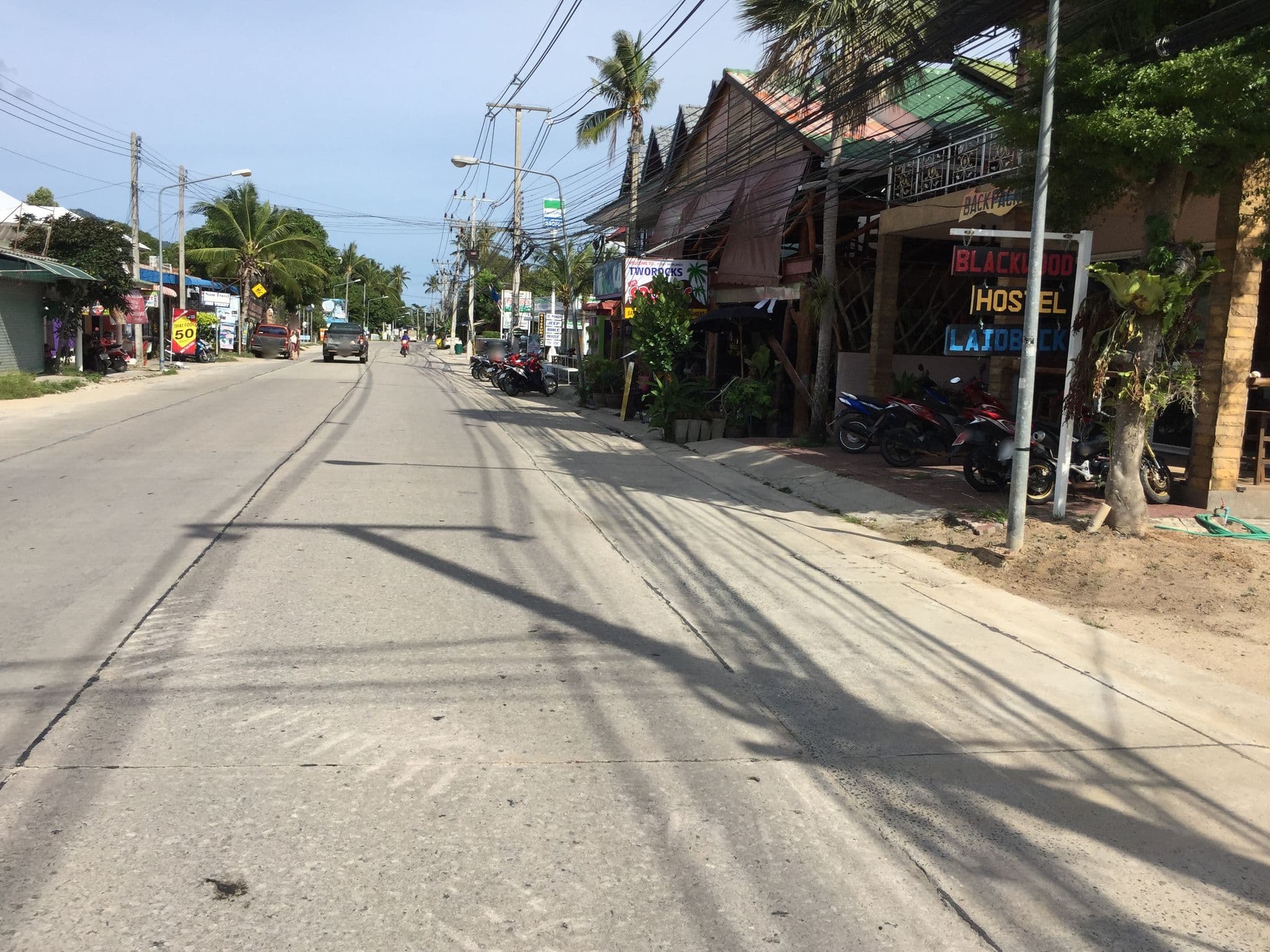 Street view near Sea Tong Hostel, Ko Pha Ngan