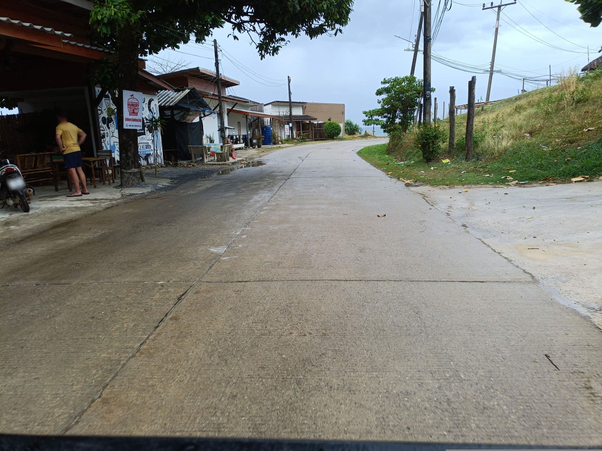 Street view near The Sea @ Lanta, Ko Lanta — © skillsy (CC BY-SA · Mapillary)