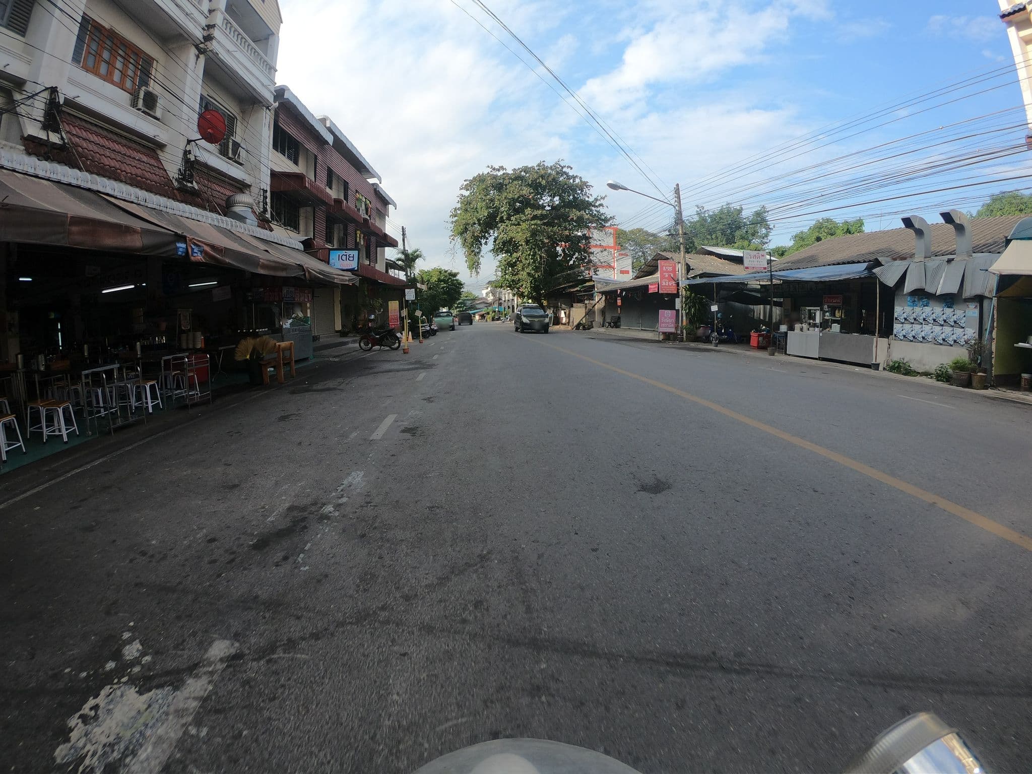 Street view near Zleep Inn, Chiang Mai