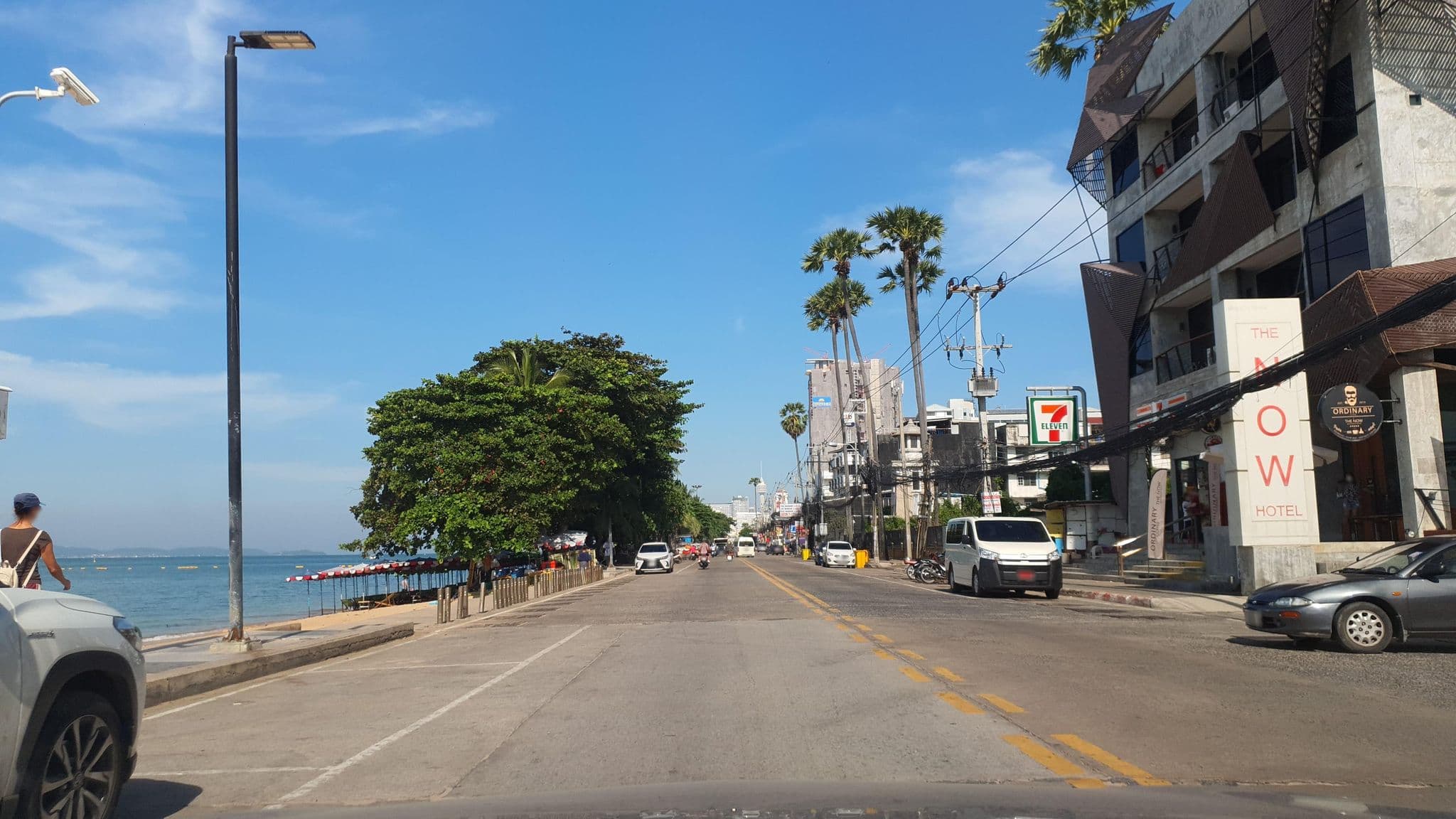 Street view near The Now Hotel, Pattaya
