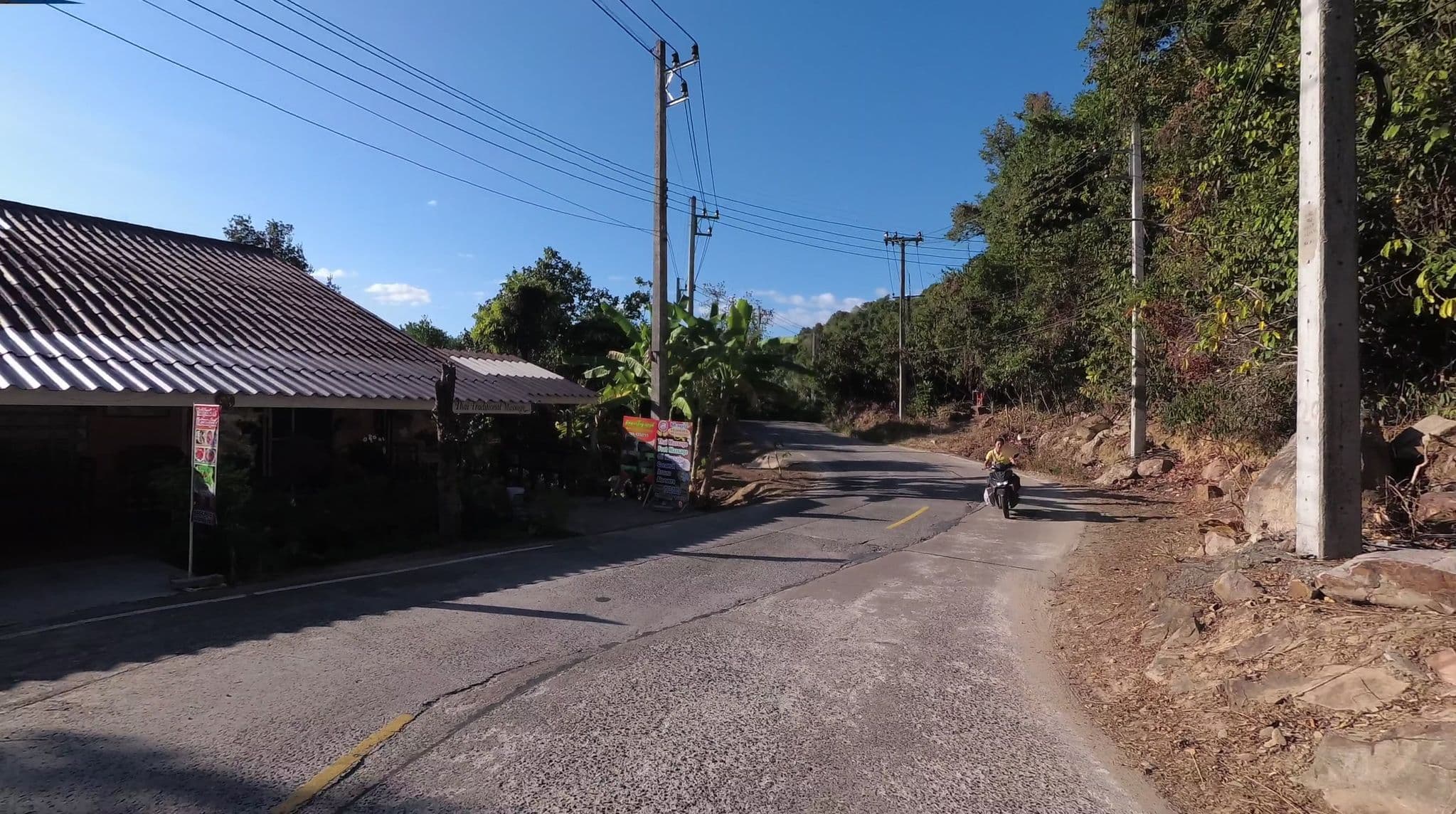 Street view near Meejun Homestay, Ko Kood