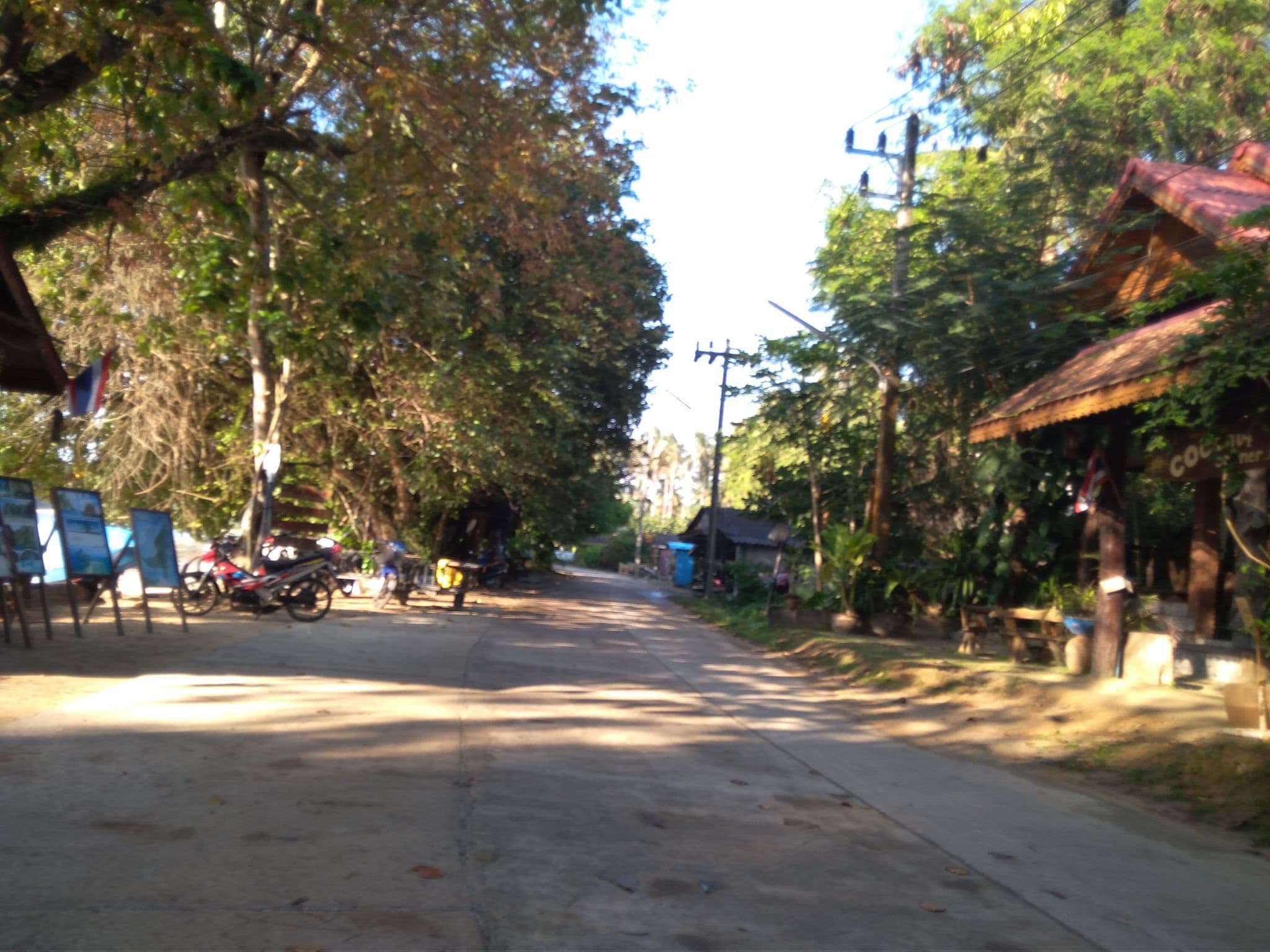 Street view near Coconut Corner, Ban Phru Nai