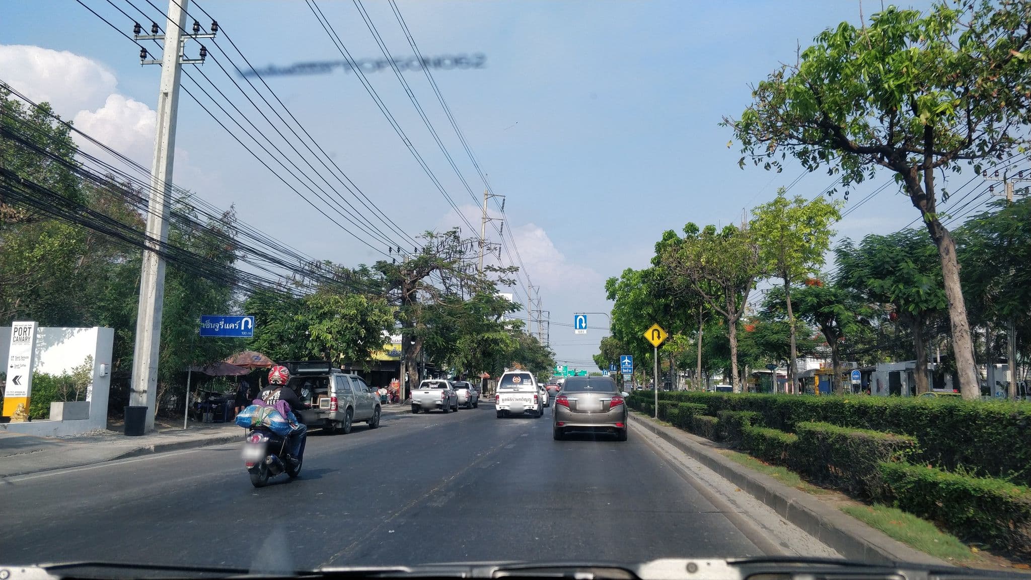 Street view near Port Canary Boutique Hotel, Latkrabang — © sterylmreep (CC BY-SA · Mapillary)