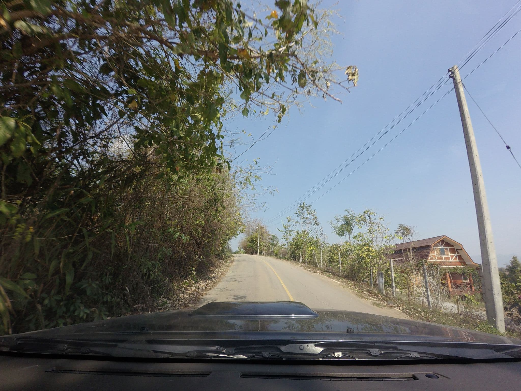 Street view near Le Cor Te, Ban Mae Waen — © mishari (CC BY-SA · Mapillary)