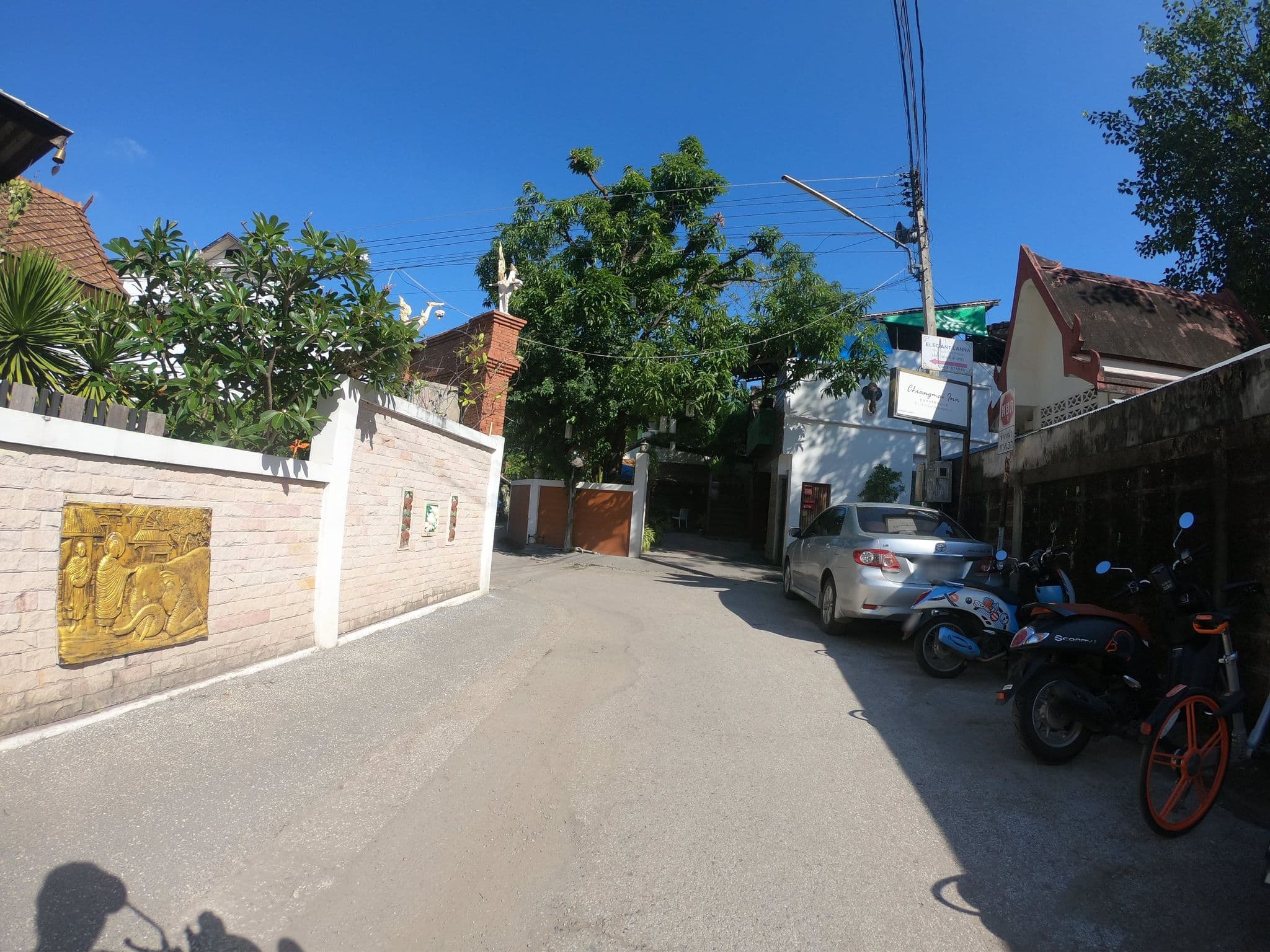 Street view near He Tai Boutique, Chiang Mai — © chanuwath_grab (CC BY-SA · Mapillary)