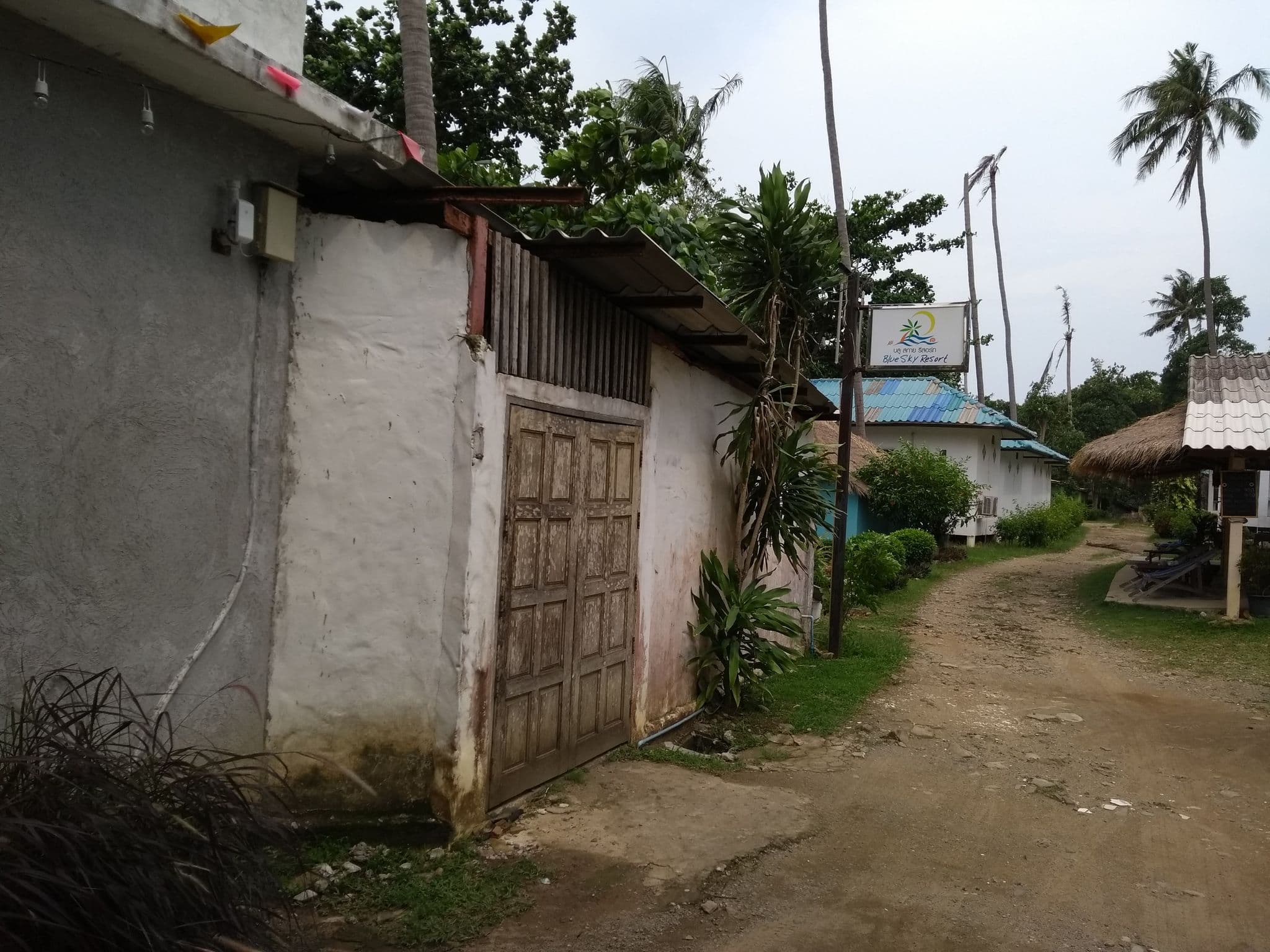 Street view near Blue Sky Resort, Ko Chang