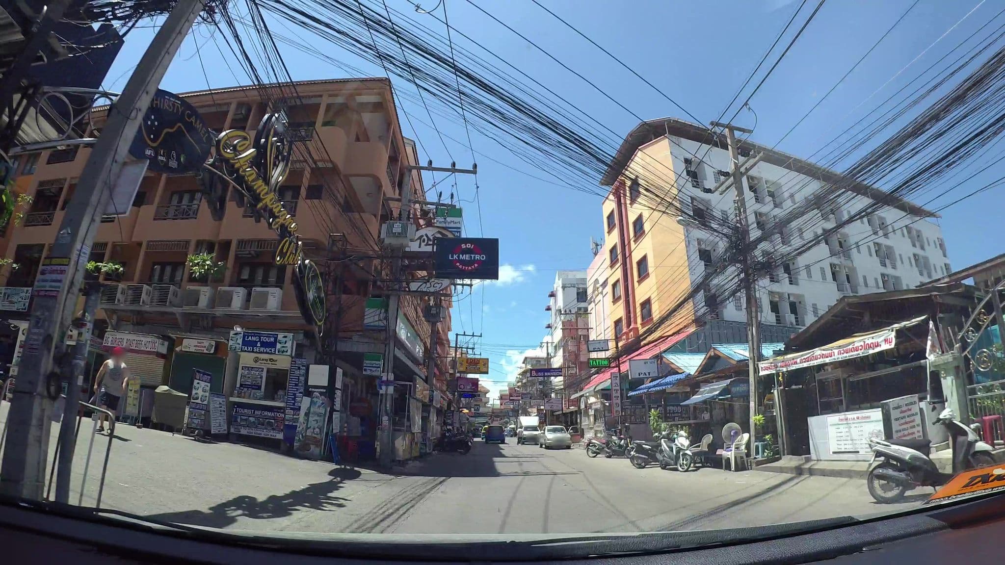 Street view near Zip Hotel, Pattaya — © kaart_3 (CC BY-SA · Mapillary)