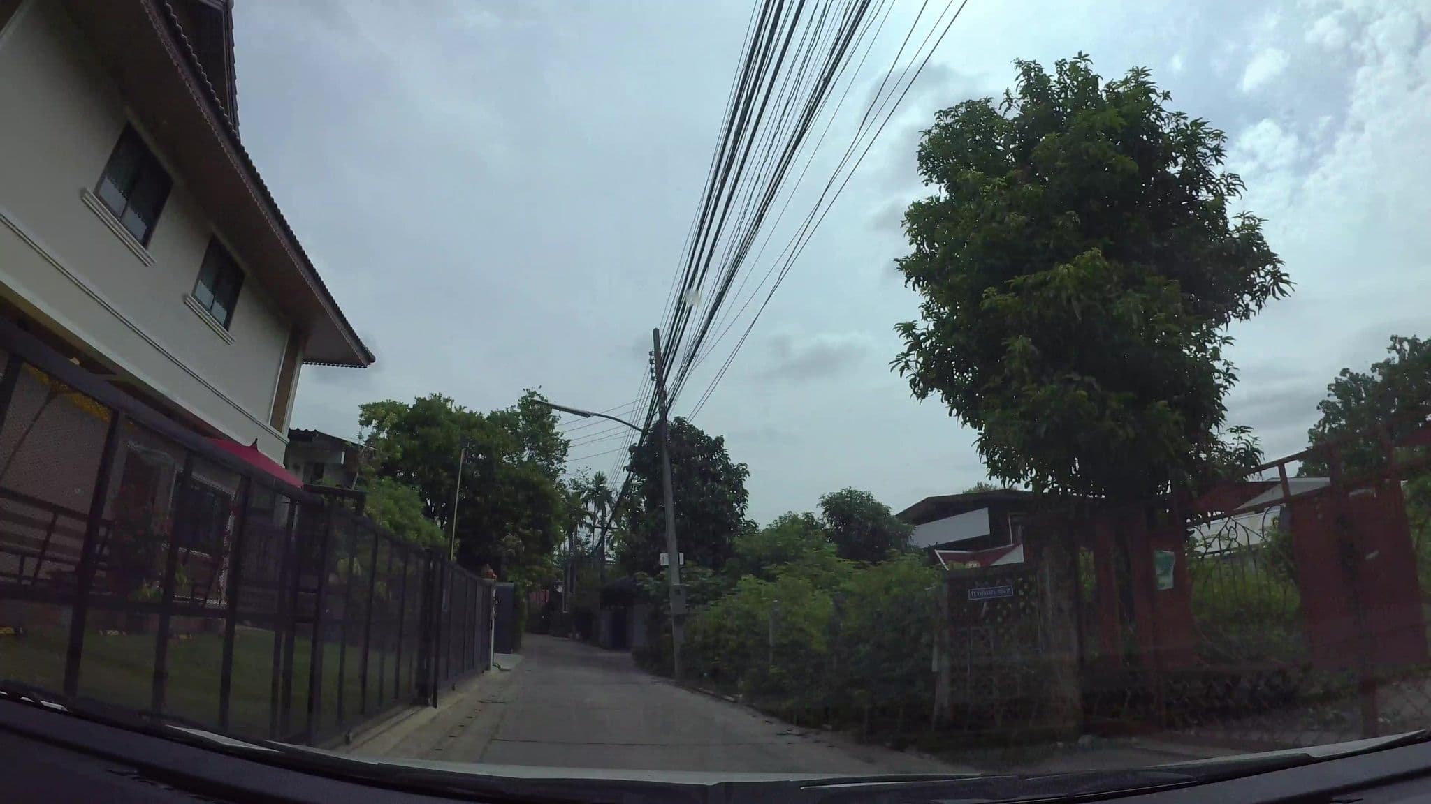 Street view near Eighteen In Town, Chiang Mai — © kaart_3 (CC BY-SA · Mapillary)