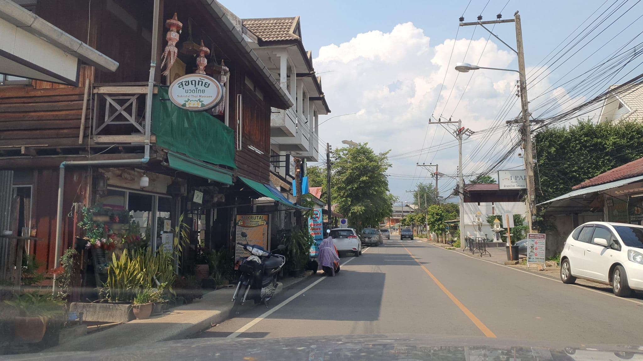 Street view near Tiny Hostel, Pai