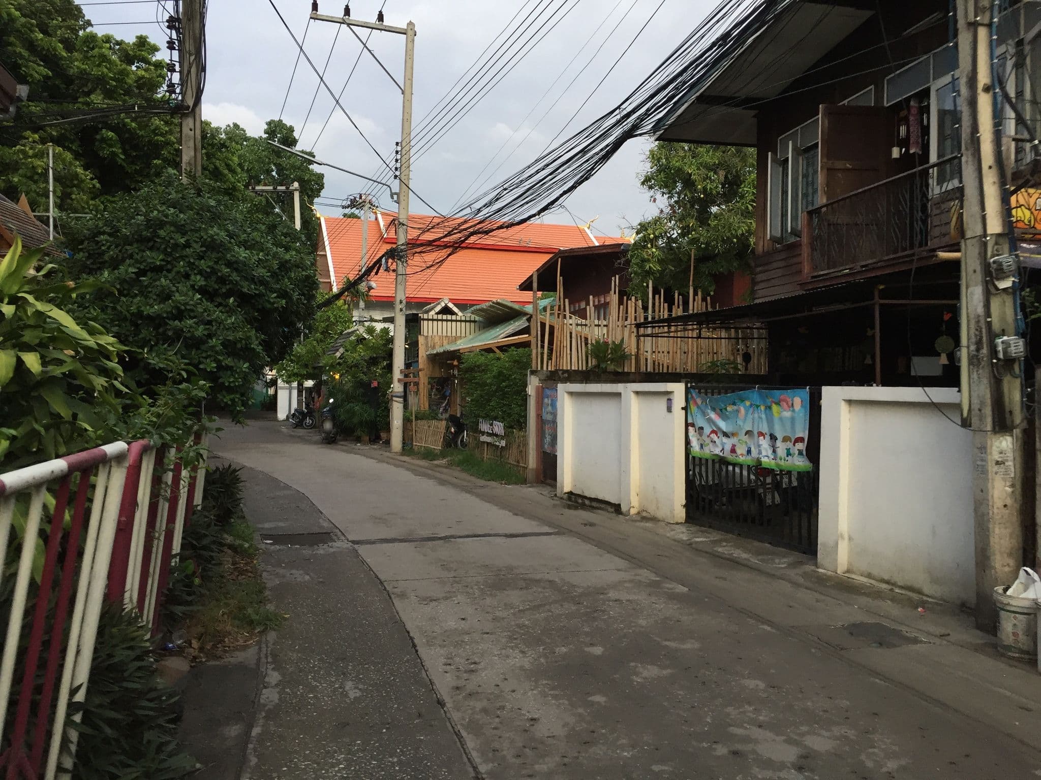 Street view near Fundee Story, Chiang Mai