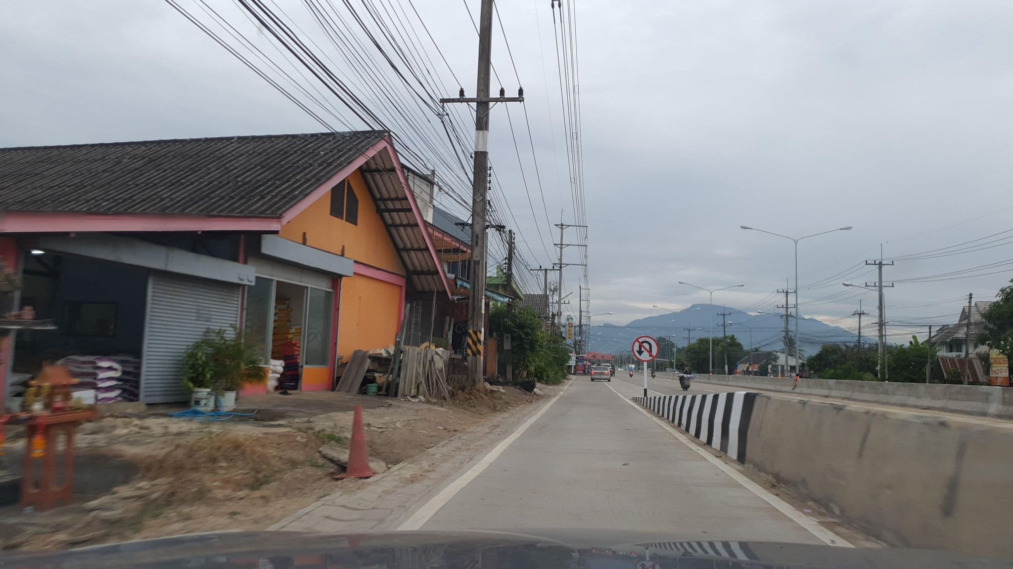 Street view near Maerim Hostel, Chiang Mai