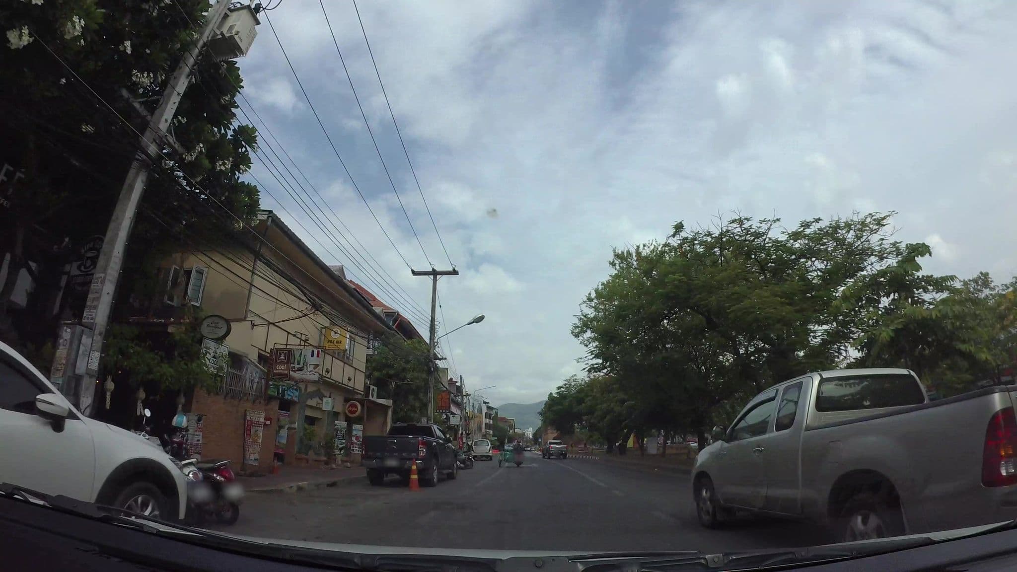 Street view near Yellow Fellow Hostel, Chiang Mai