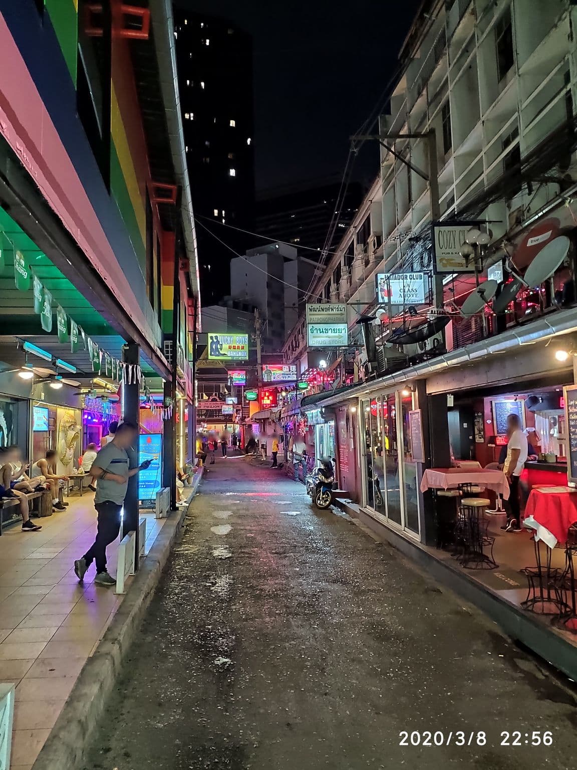 Street view near The Marble Hostel, Bang Rak