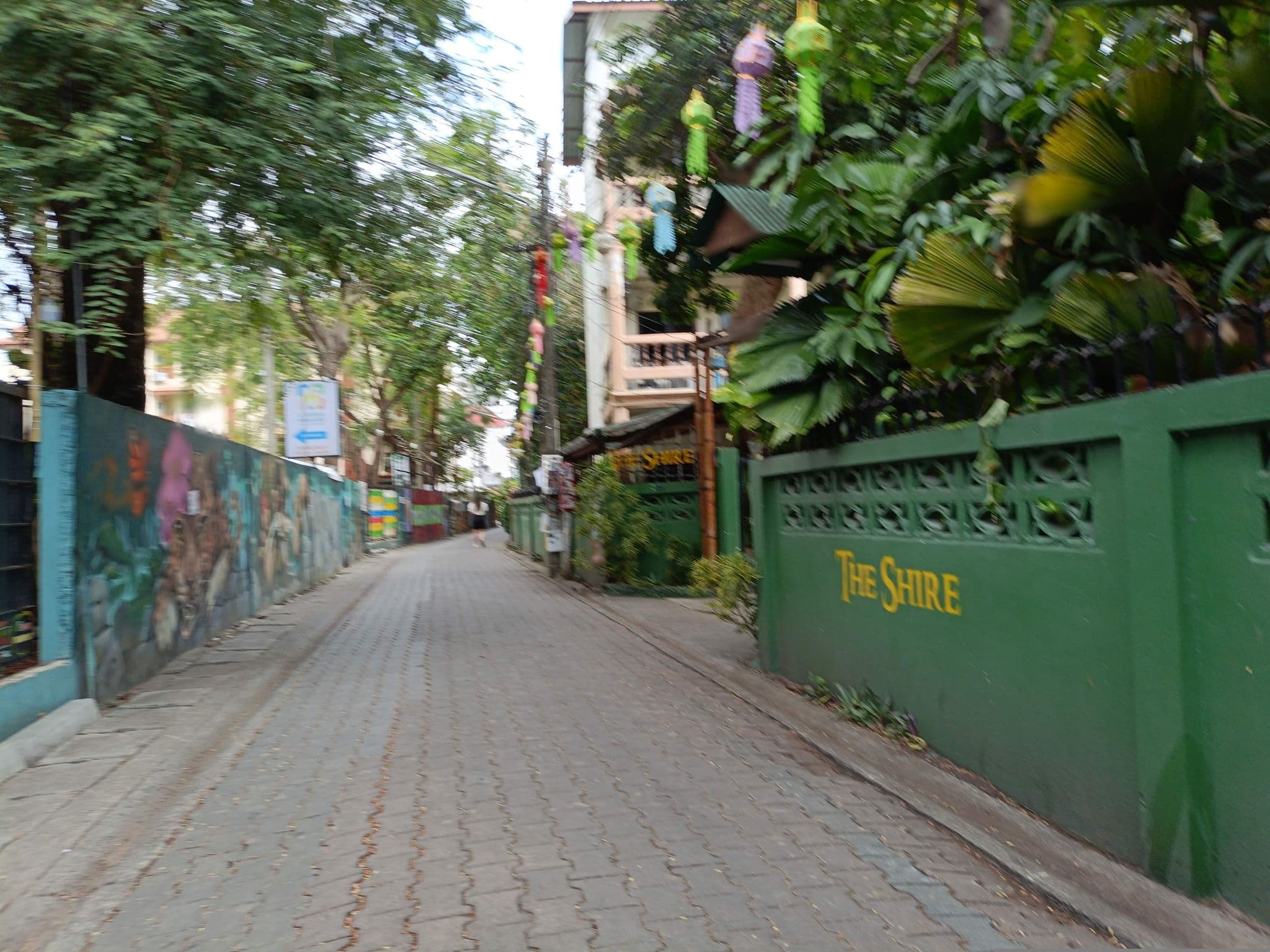 Street view near The Shire Guesthouse, Chiang Mai