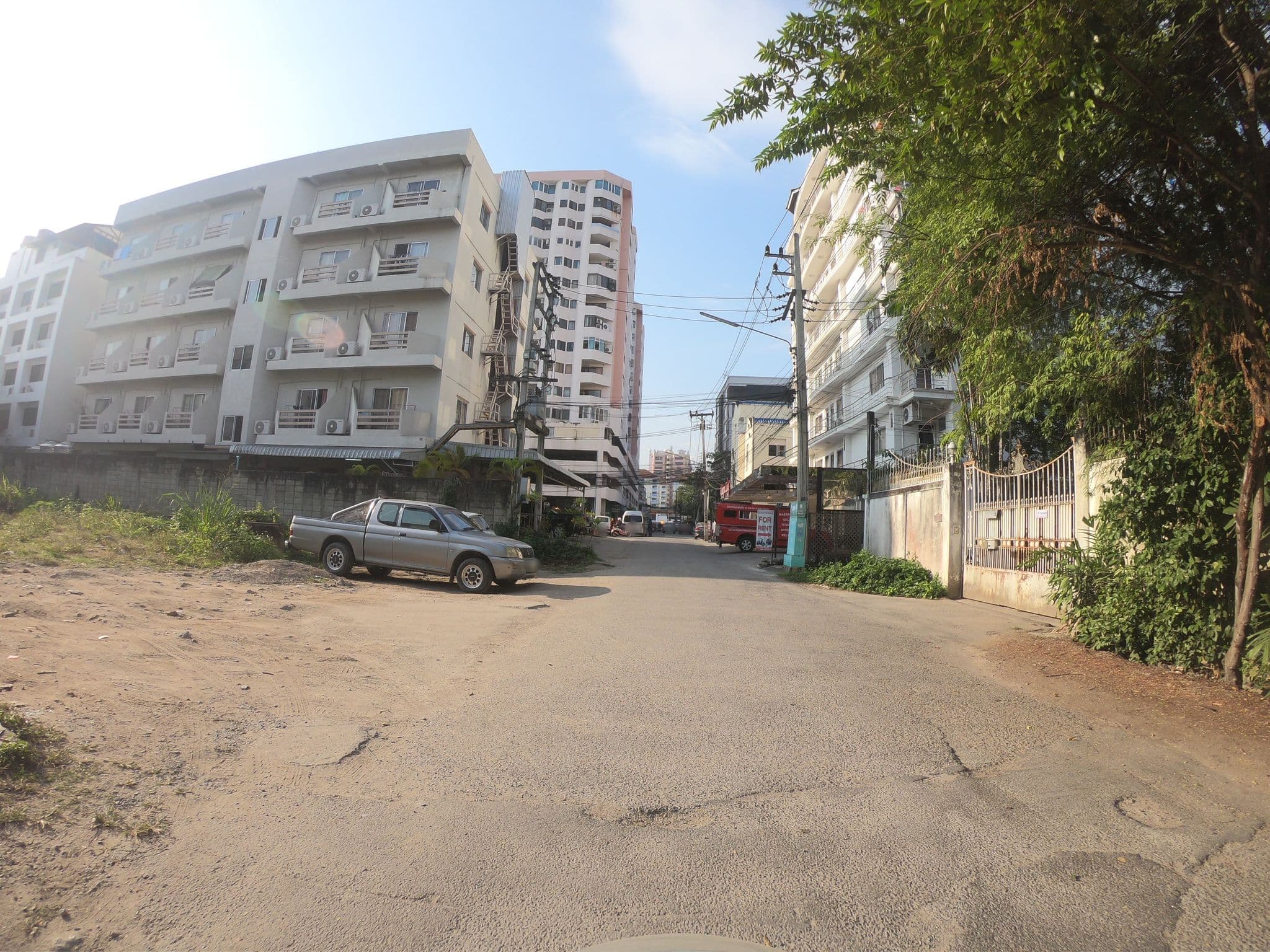 Street view near Ombra, Chiang Mai