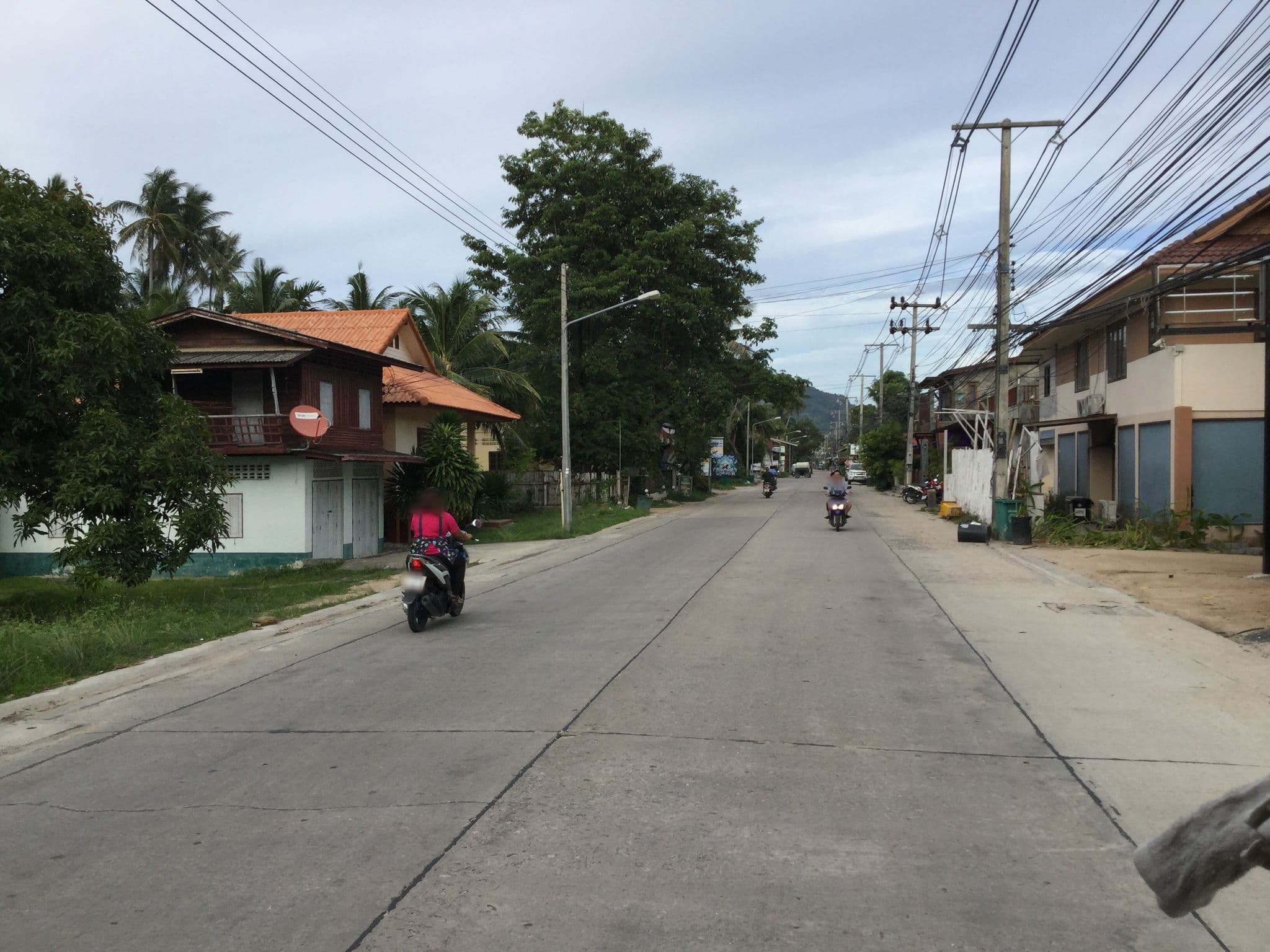 Street view near Downtown Seaside, Ko Pha Ngan