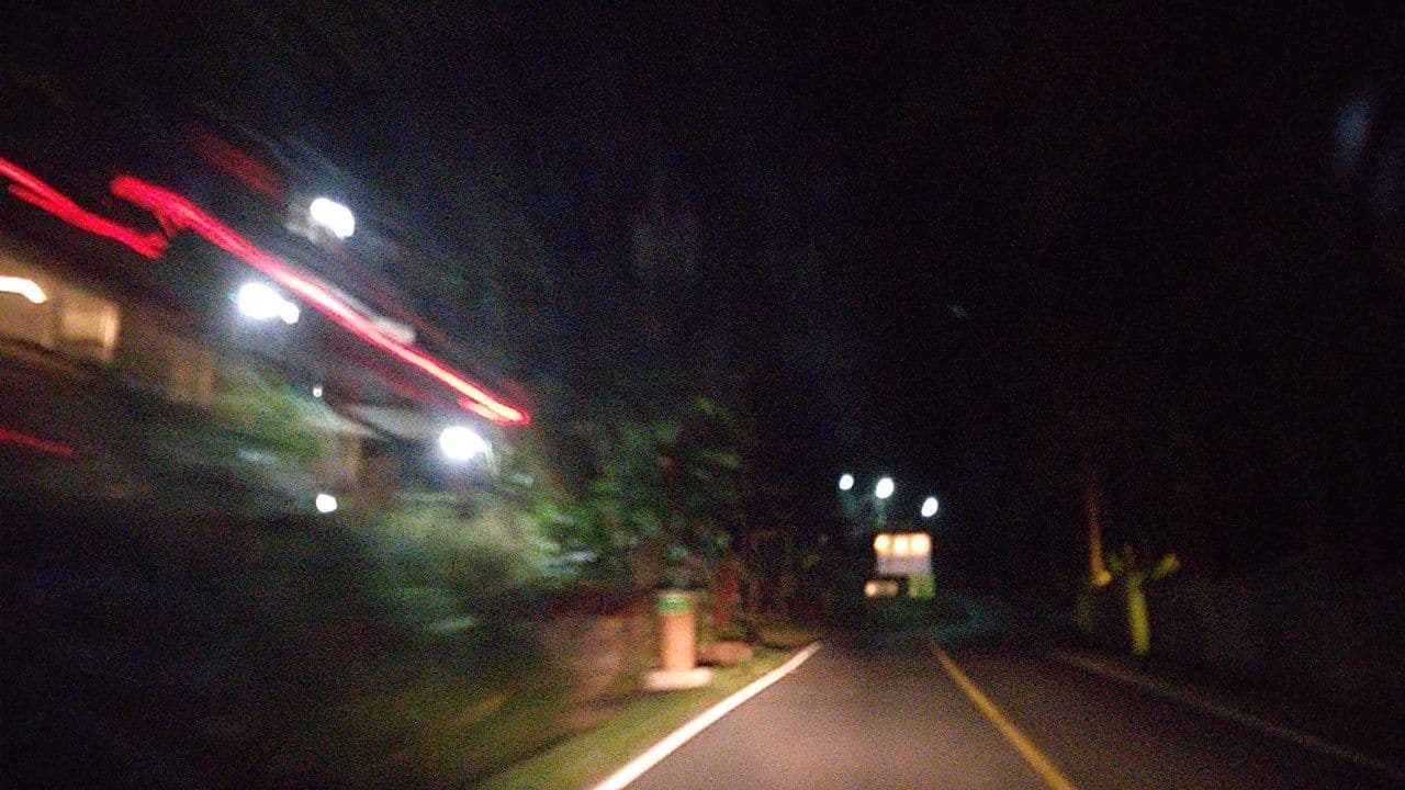 Street view near Rock Inn Bailan, Ko Chang