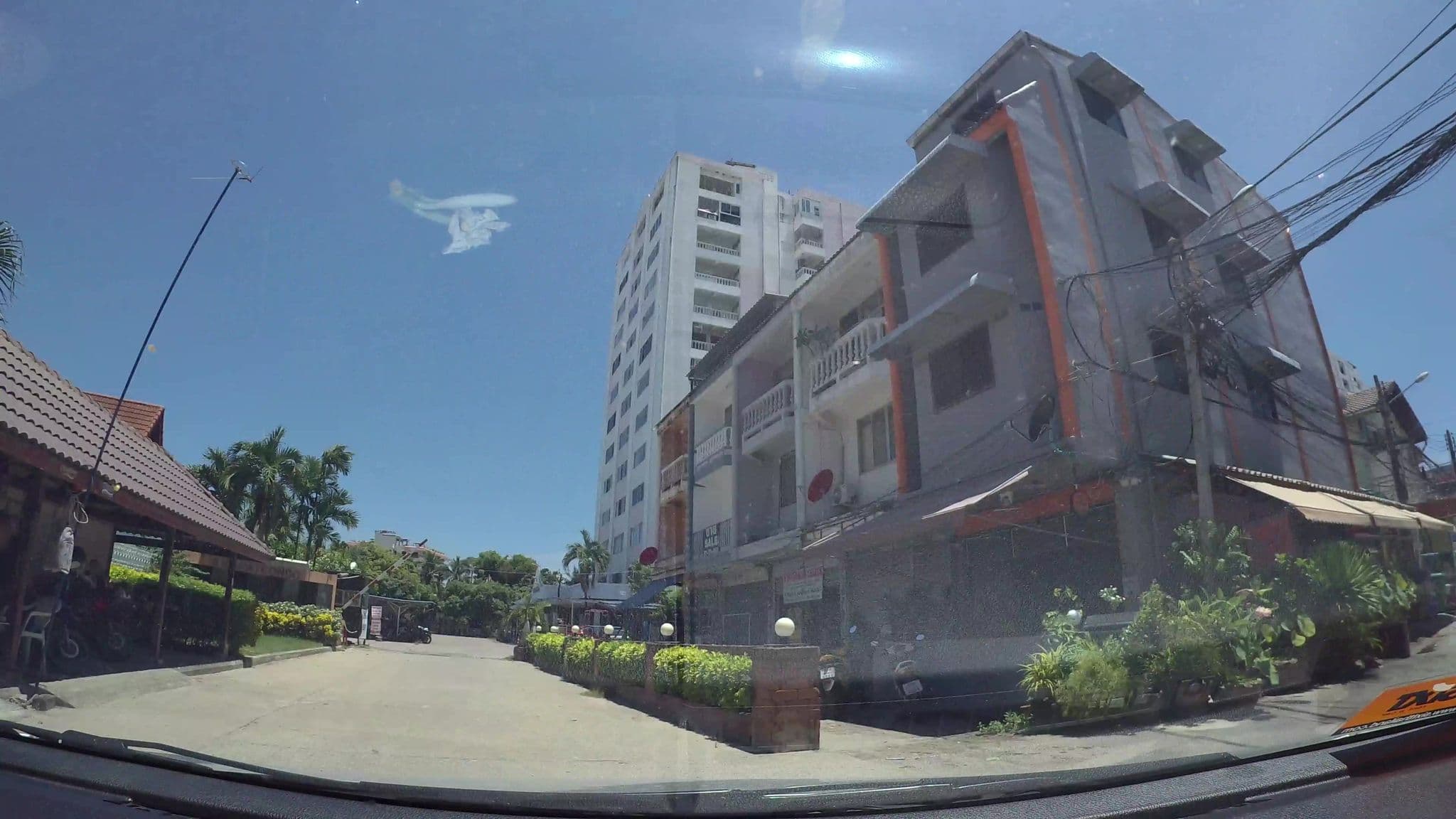 Street view near Arunotai II - Guesthouse, Pattaya
