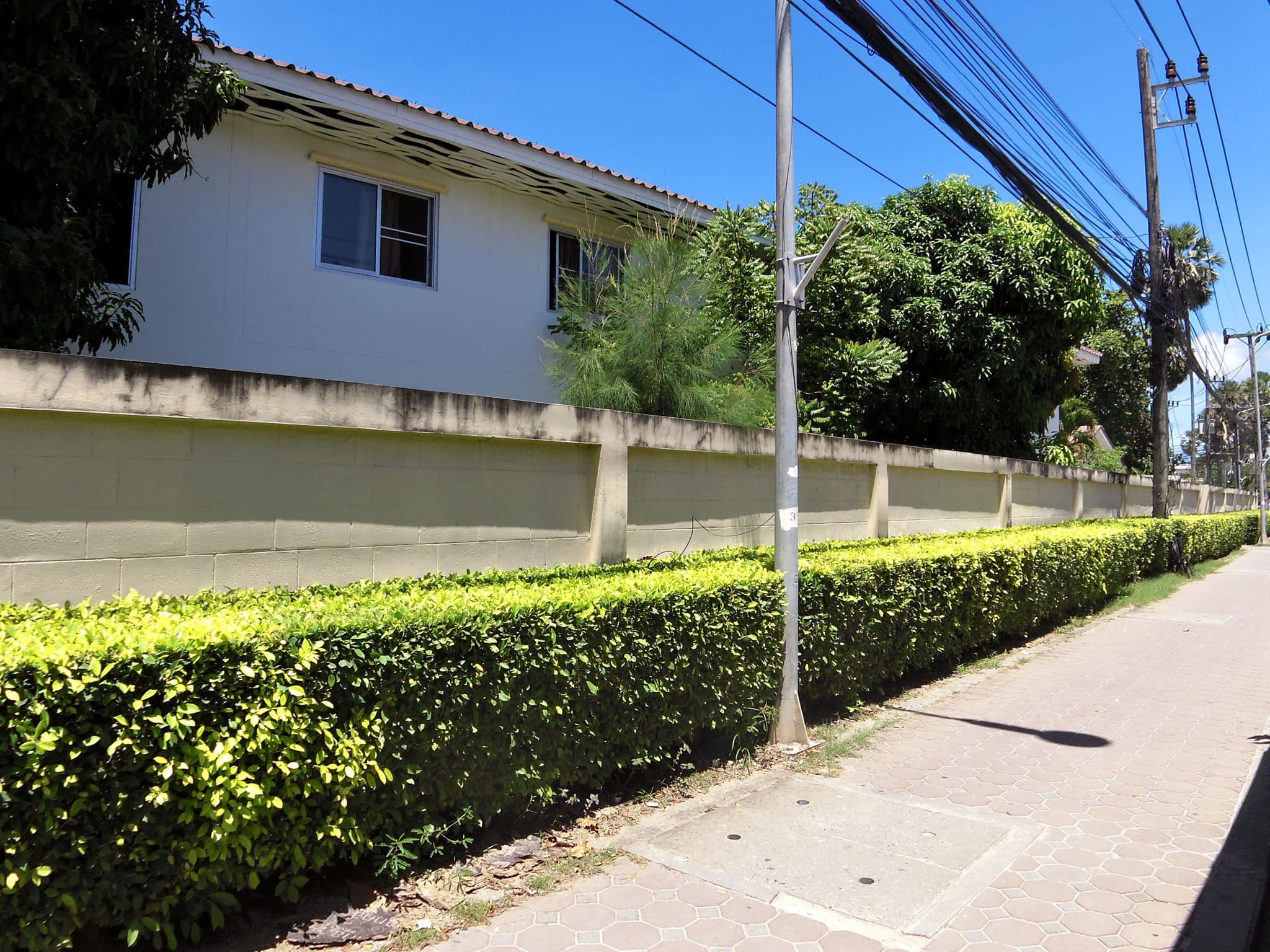 Street view near Maiiam Bungalows, Ban Kata