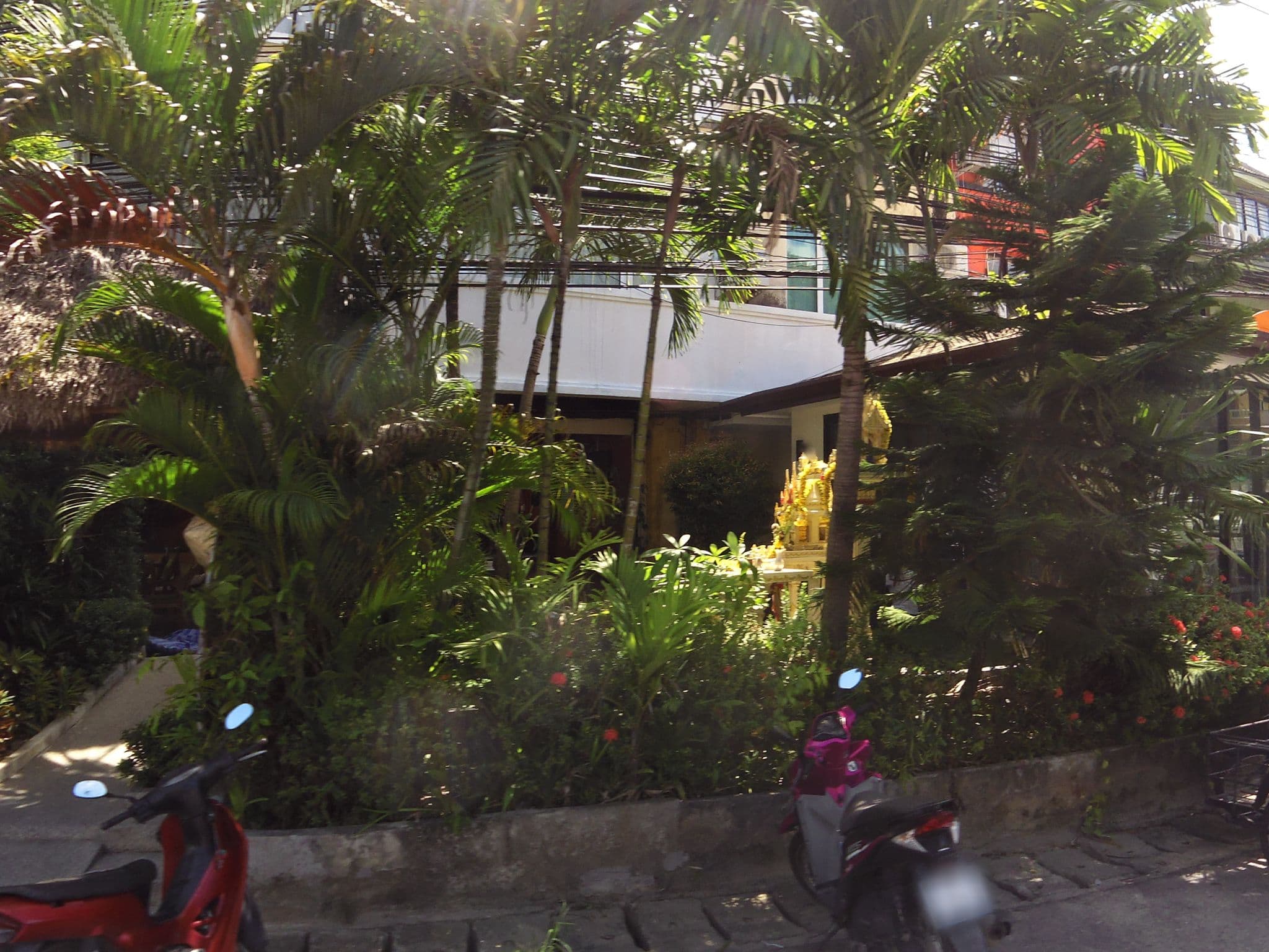Street view near Baan Suay, Ban Karon — © skillsy (CC BY-SA · Mapillary)