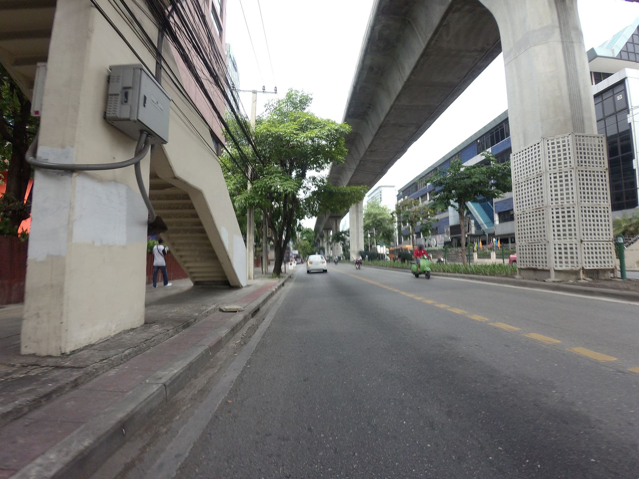 Street view near Siam@Siam Design Hotel, Sathorn — © mishari (CC BY-SA · Mapillary)