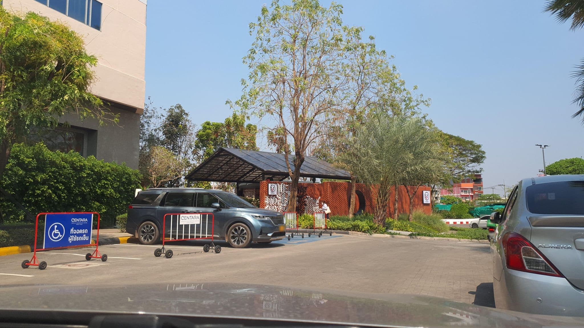 Street view near Centara Udon, Udon Thani — © jrcarlsen (CC BY-SA · Mapillary)
