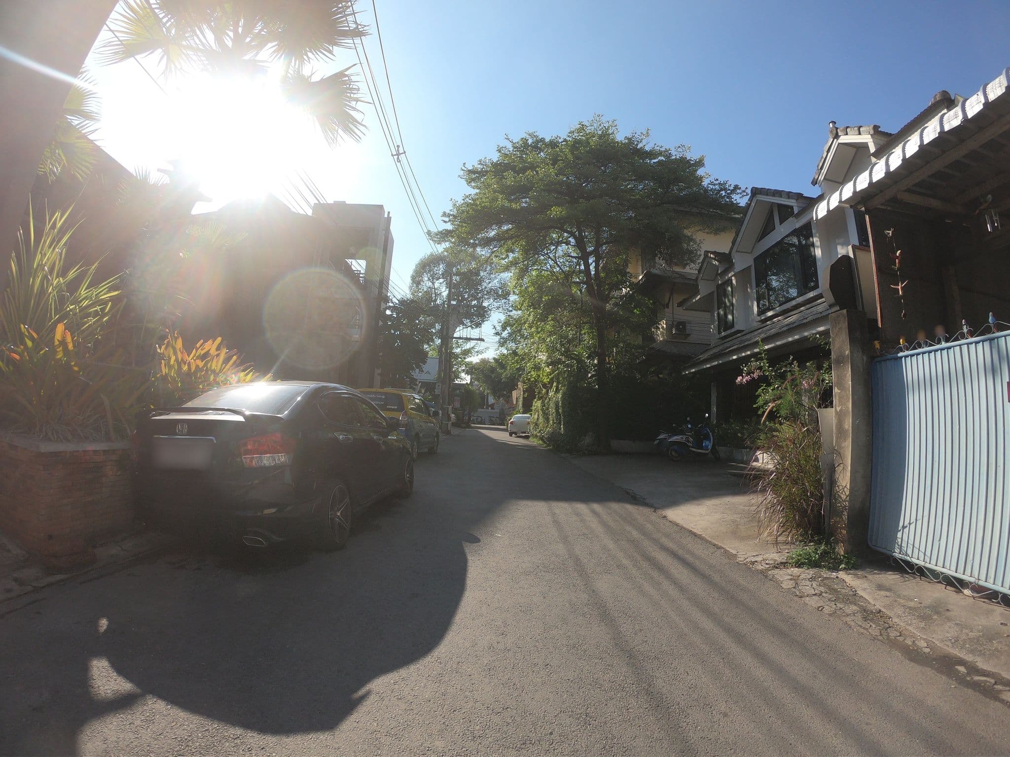 Street view near The 3Sis B&B, Chiang Mai