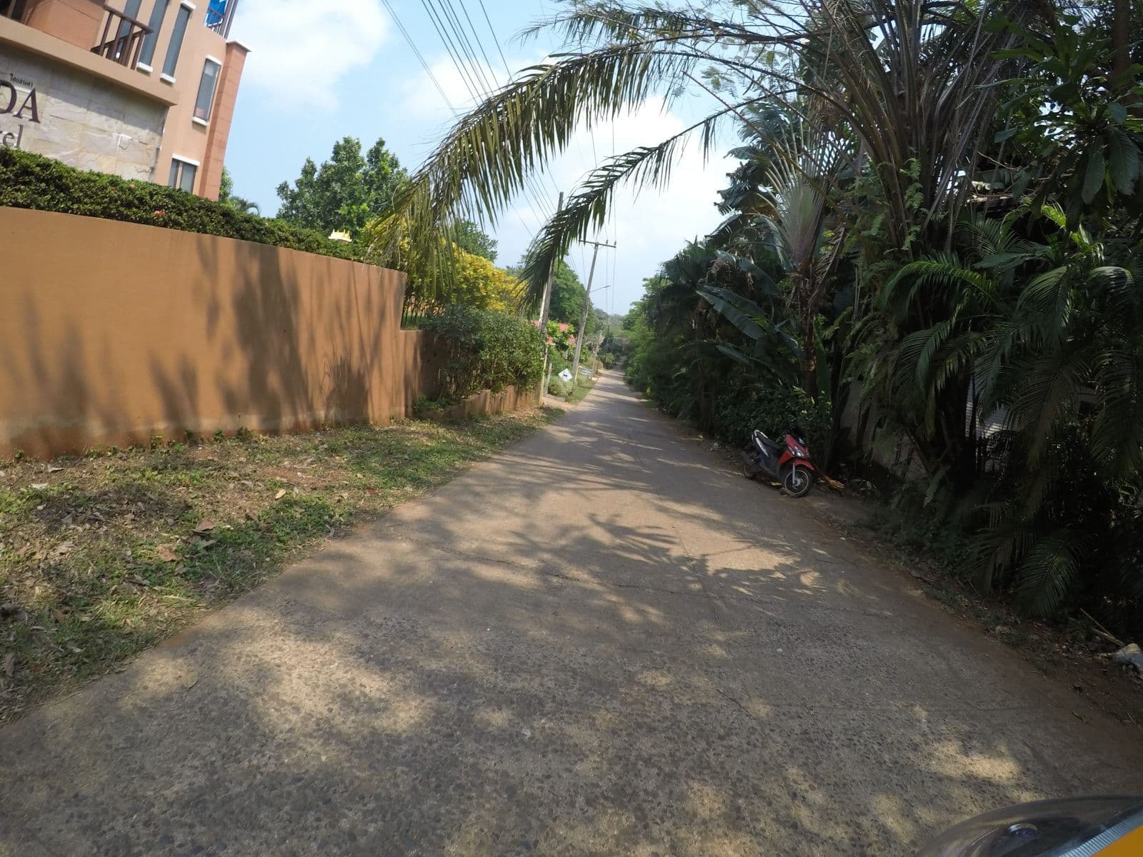 Street view near Islanda Hotel Resort, Ko Kood