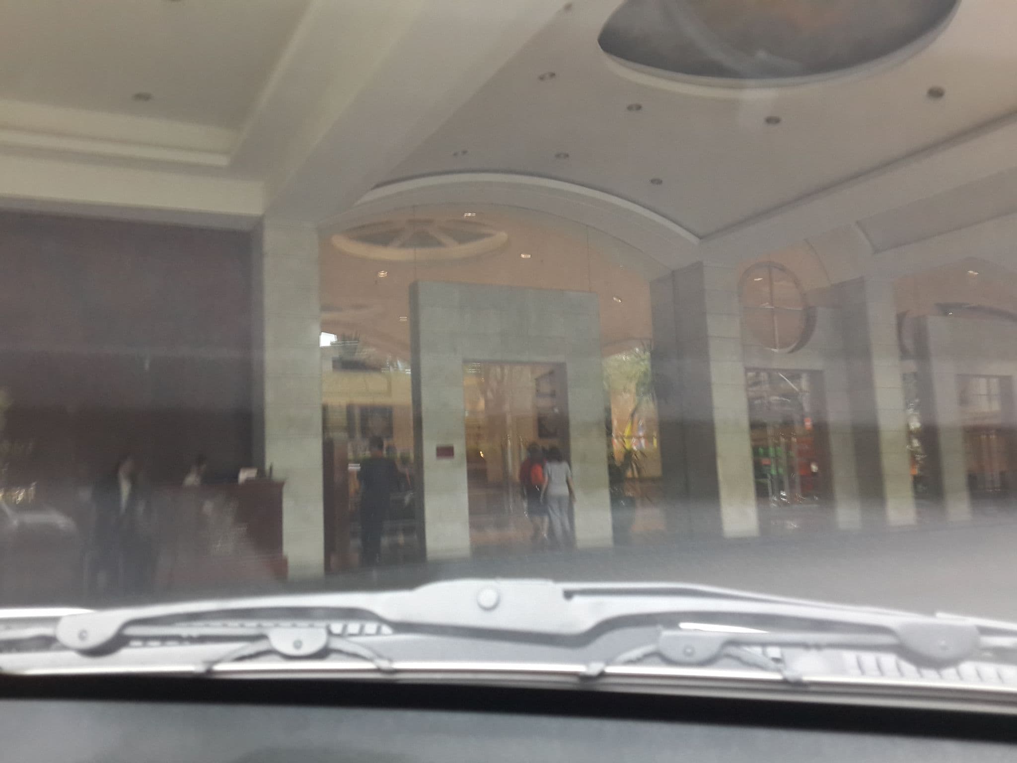 Street view near Rembrandt Hotel, Watthana — © mishari (CC BY-SA · Mapillary)