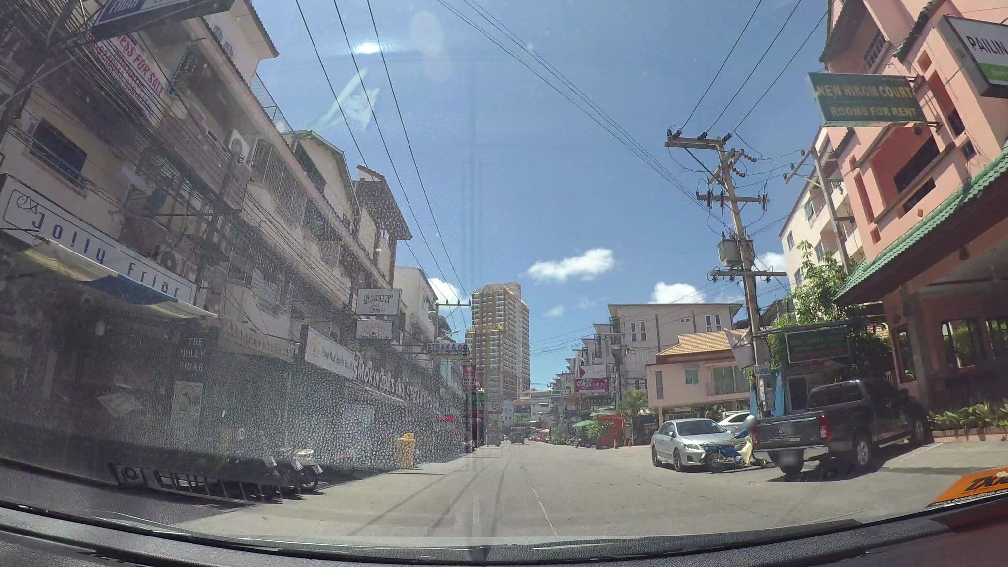 Street view near J&P Court, Pattaya — © kaart_3 (CC BY-SA · Mapillary)