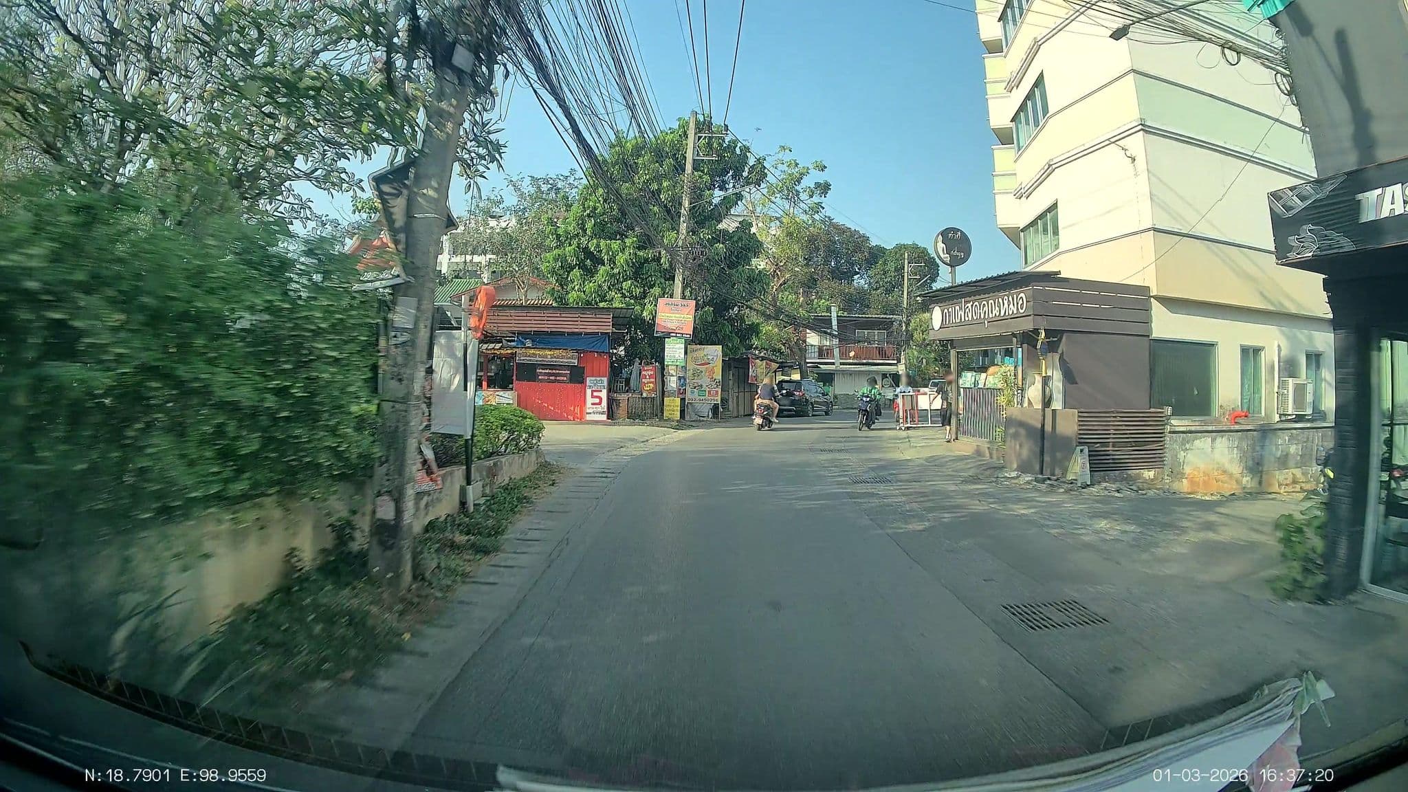 Street view near Le Chalet Suite, Chiang Mai