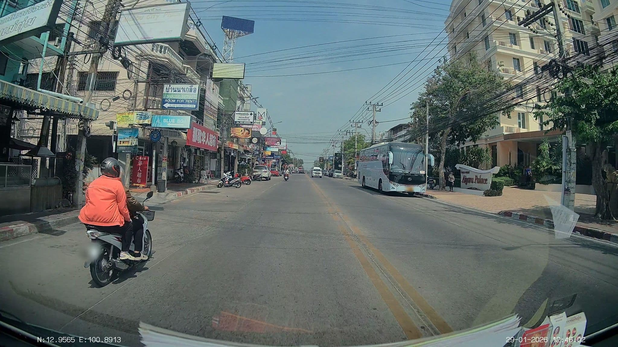 Street view near Aiyara Palace, Pattaya — © ThailandCambodia (CC BY-SA · Mapillary)