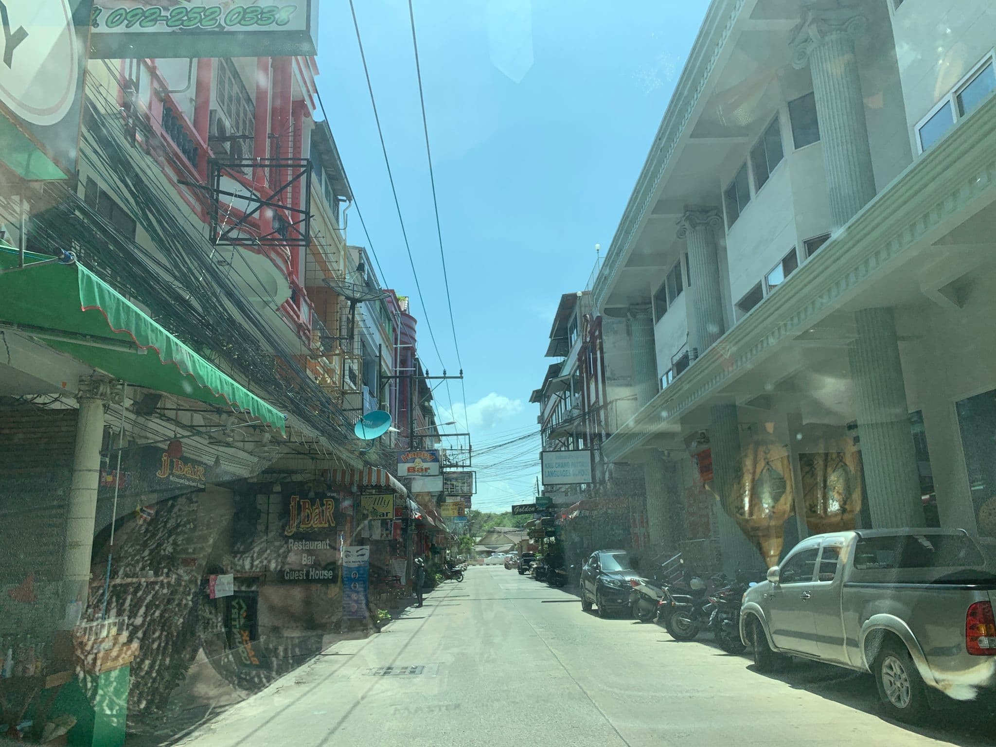 Street view near Jomtienthip Condotel, Pattaya