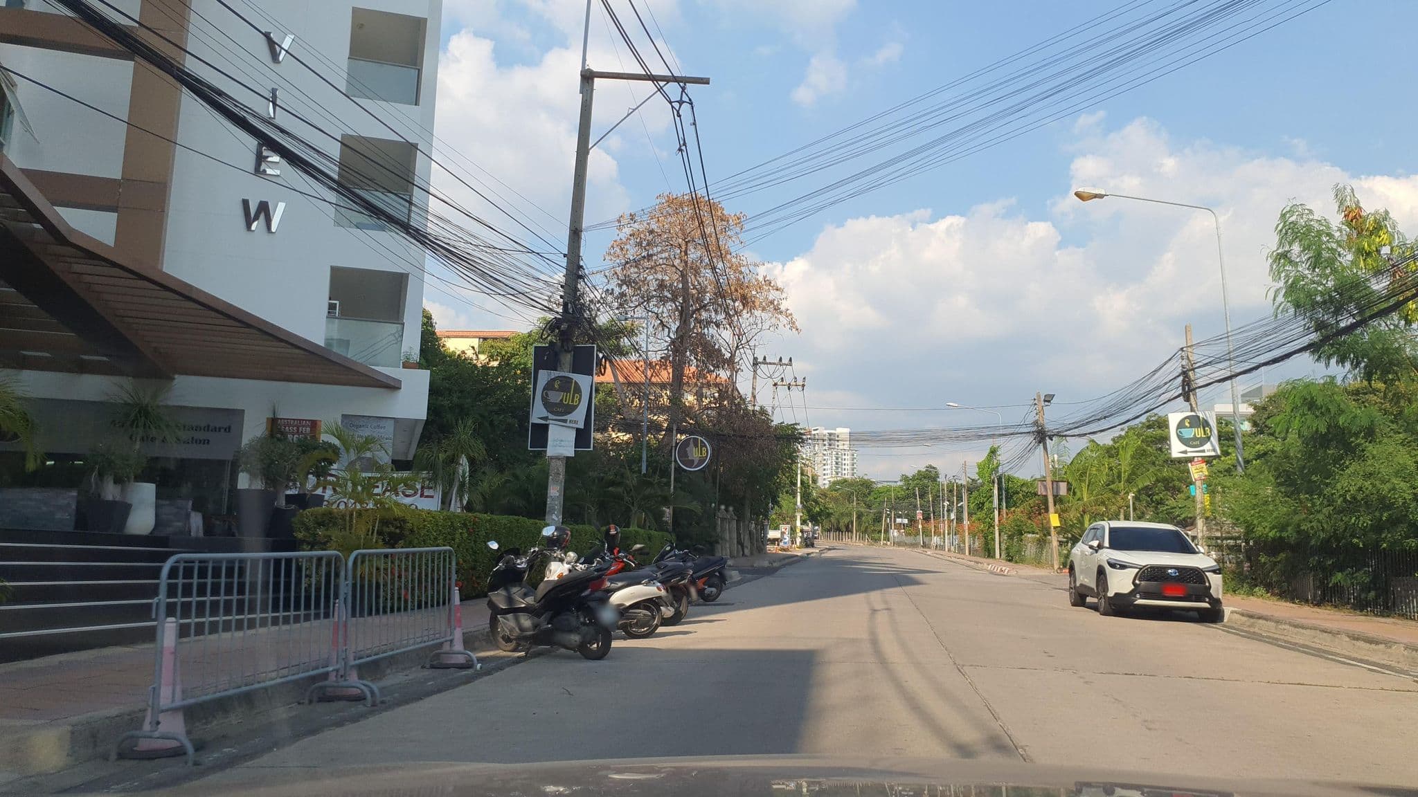 Street view near Nova Ocean View, Pattaya