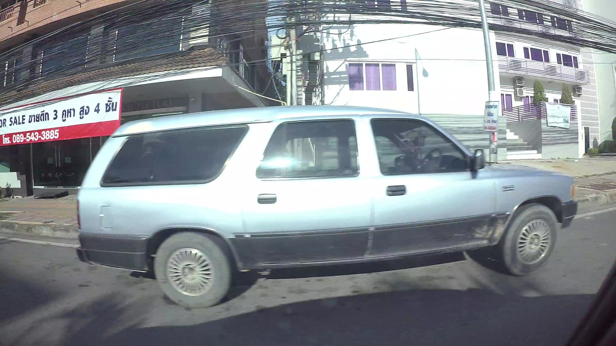 Street view near Hotel Zing, Pattaya — © kaart_3 (CC BY-SA · Mapillary)