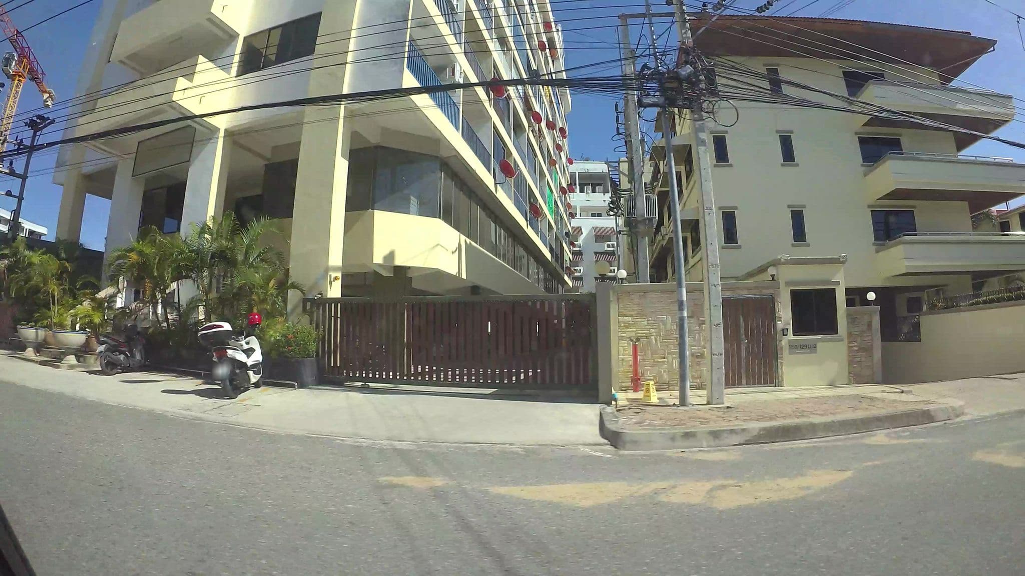 Street view near Sawasdee Villa Norway Residence 1, Pattaya — © taylorsmock (CC BY-SA · Mapillary)